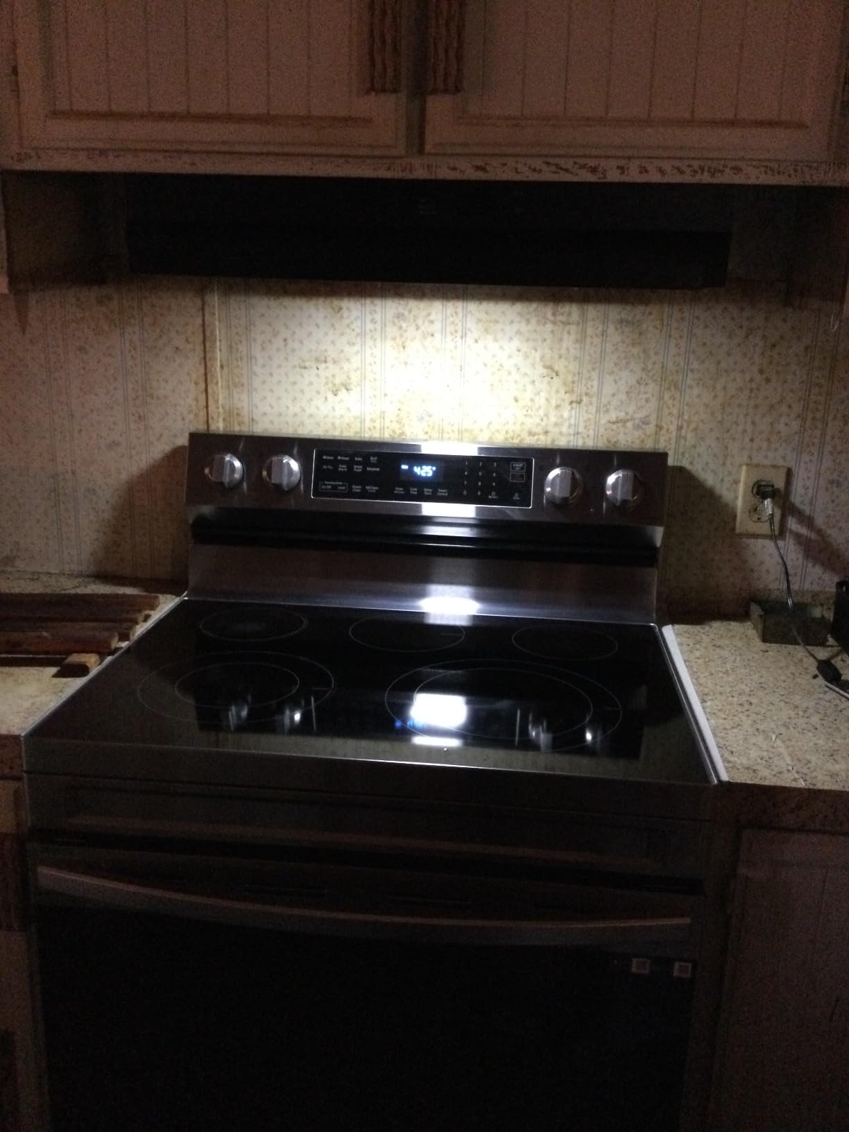 SNDOAS 30 inch Range Hood Ducted/Ductless Convertible Stainless Steel Range Hood Under Cabinet with Rocker Button Control,Vent Hood with LED Light,2 Speed Exhaust Fan,Under Cabinet Hood,Silver - Customer Photo 5