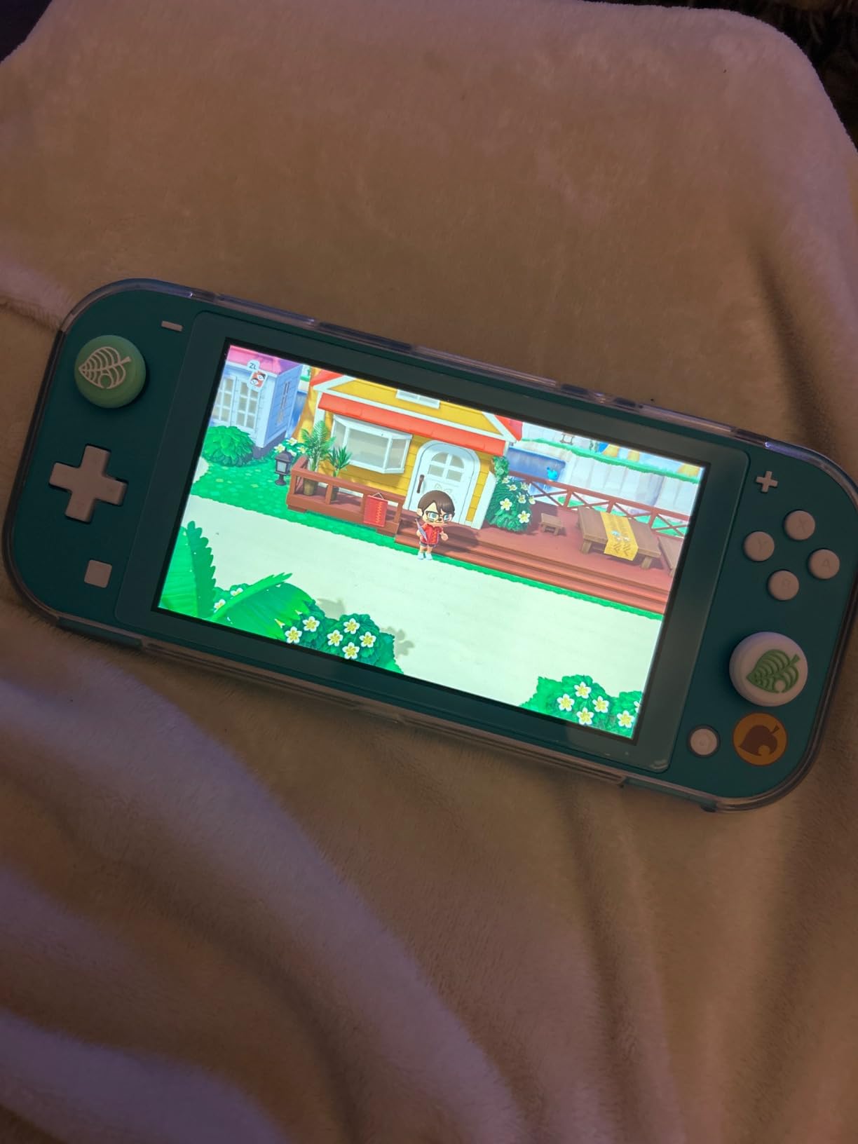 Nintendo Switch Lite (Timmy & Tommy's Aloha Edition) Animal Crossing: New Horizons Bundle - Customer Photo 1