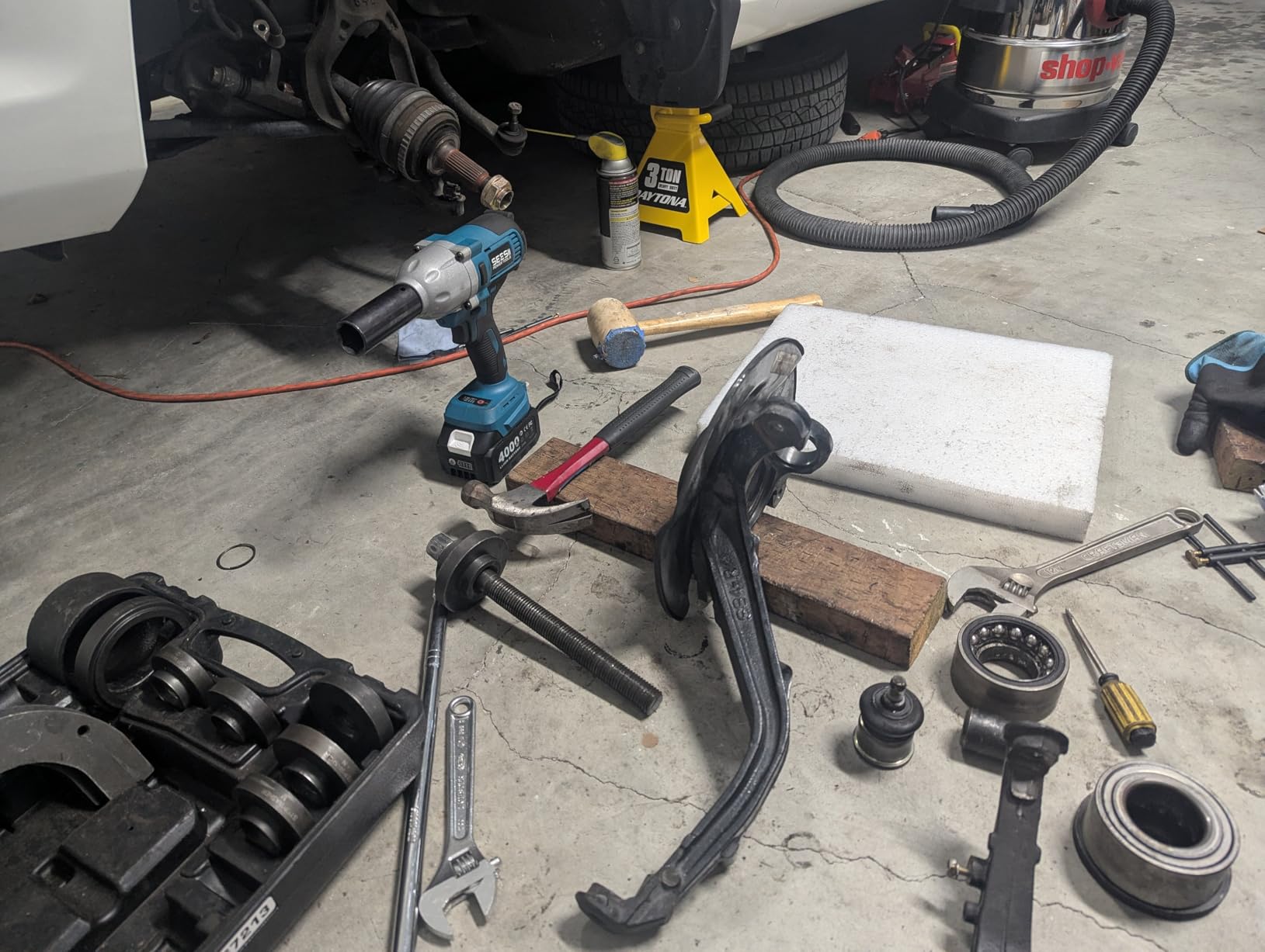 Seesii Impact Wrench 665 FT-LBS(900N.m) 3300IPM 1/2 Impact Gun High Torque Electric Impact Driver Cordless Impact Wrench with 21V 1x4.0Ah Battery 6 Sockets&Case for Home Car Tire Lug Nut Removal Tool - Customer Photo 5