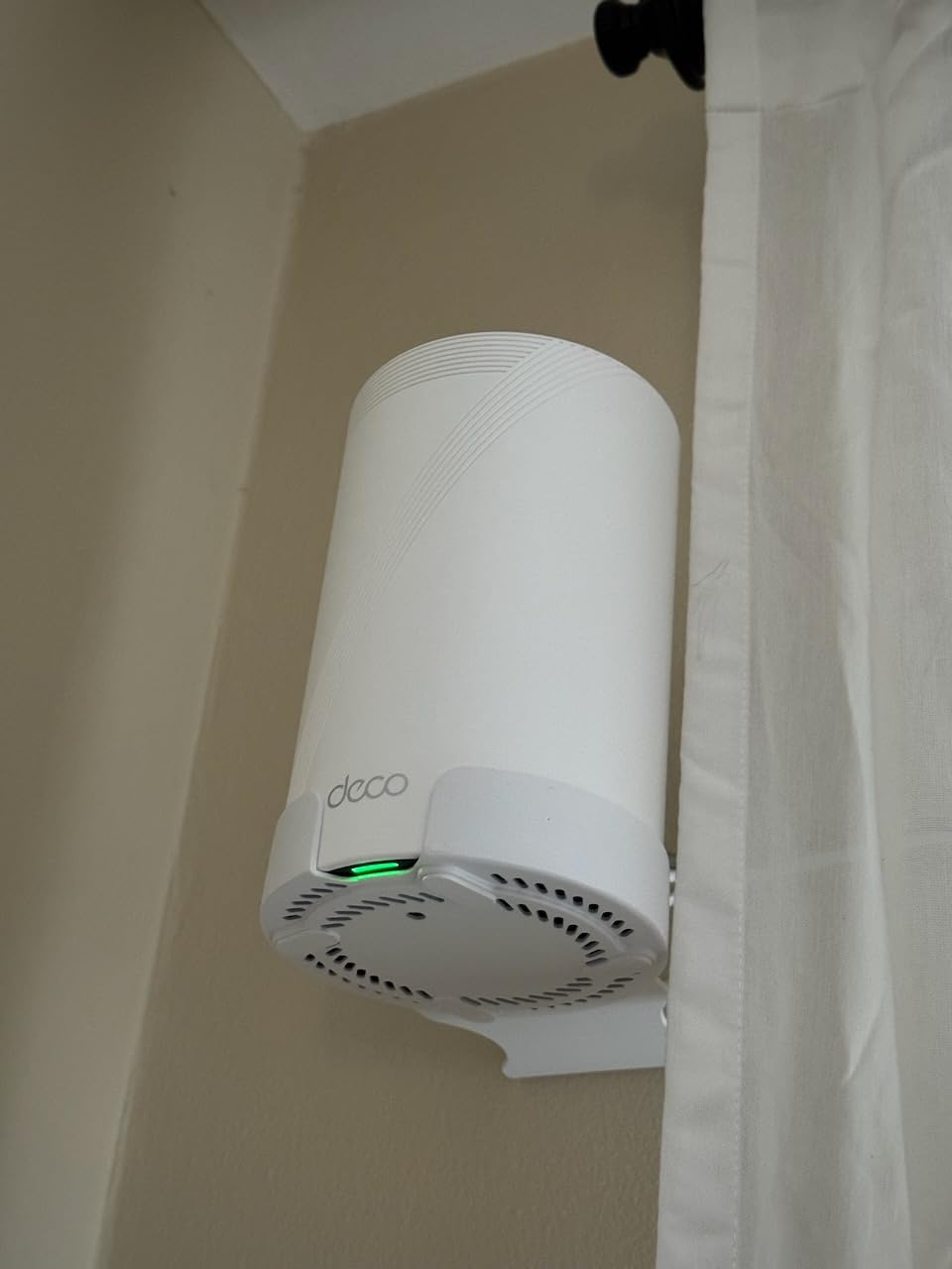 TP-Link Deco 7 Pro BE63 Tri-Band WiFi 7 BE10000 Whole Home Mesh System - 6-Stream 10 Gbps, 4x2.5G Ports Wired Backhaul, 4X Smart Internal Antennas, VPN, HomeShield, Free Expert Support (3-Pack) - Customer Photo 1