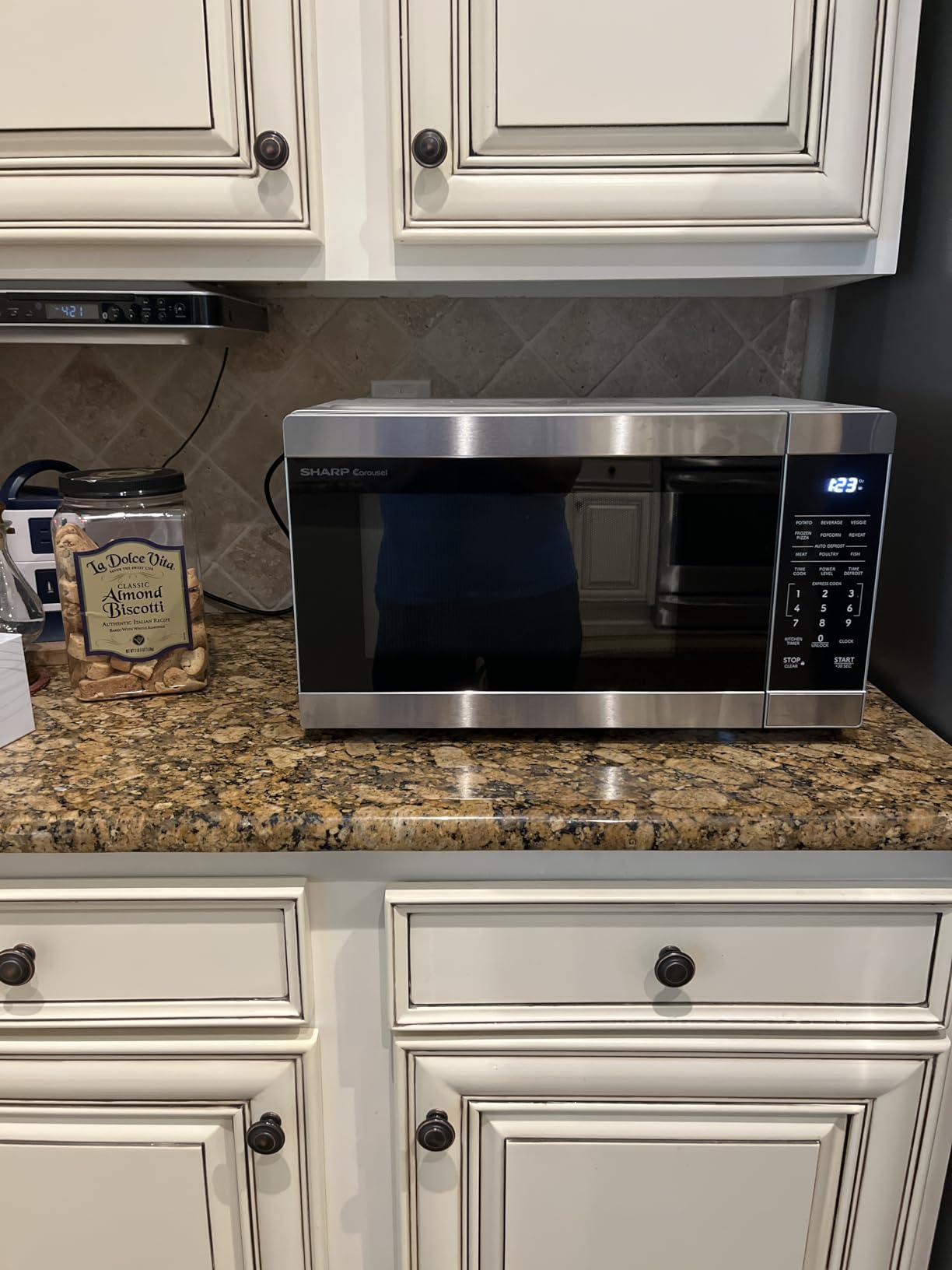 SHARP Countertop Microwave Oven with Removable 12.4