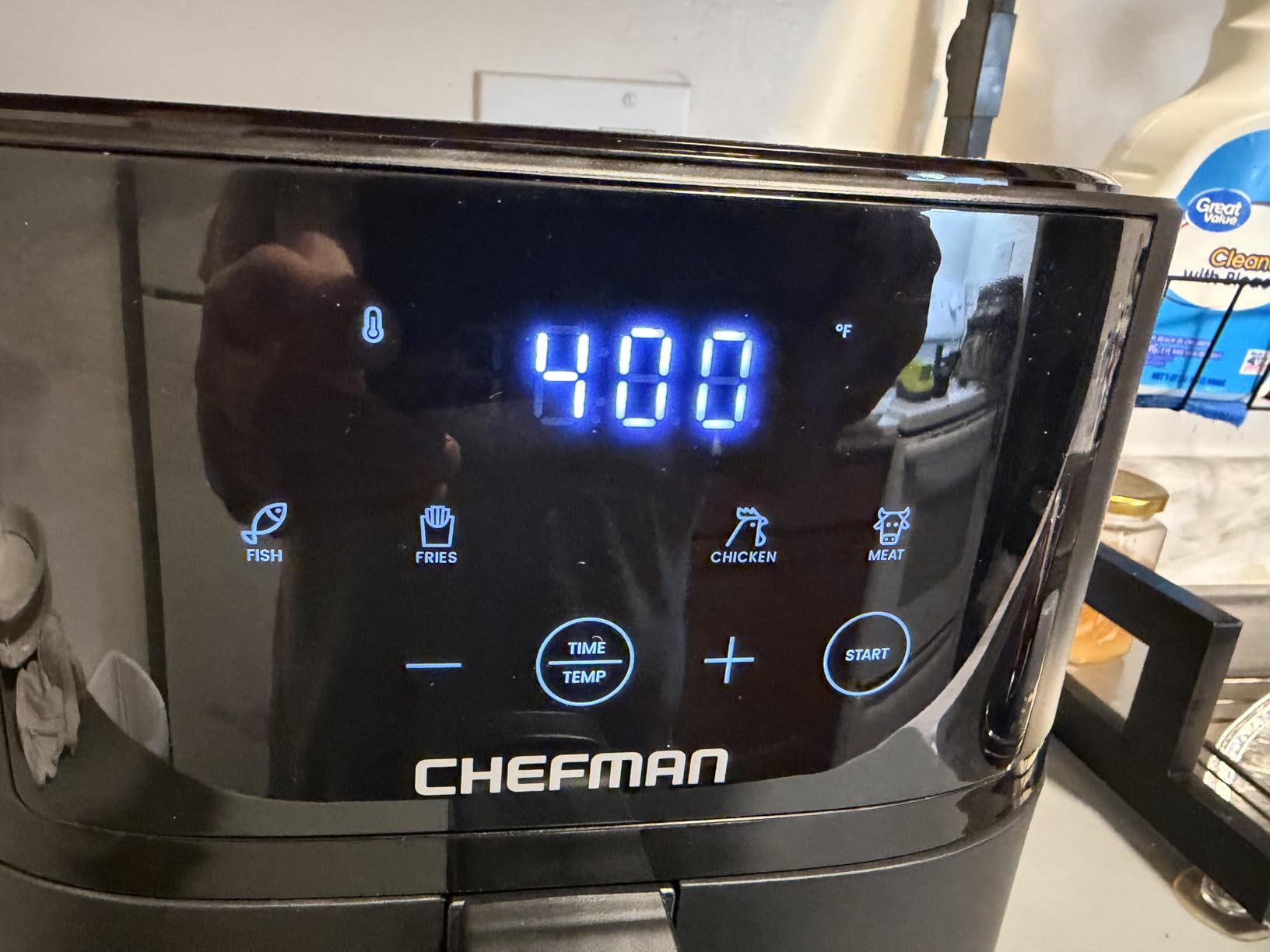 Chefman Air Fryer – 4 QT Compact Airfryer for Quick & Easy Meals in Minutes, Features Hi-Fry Technology for Extra Crisp, Touchscreen Controls with 4 Presets, Nonstick & Dishwasher Safe Basket - Black - Customer Photo 2