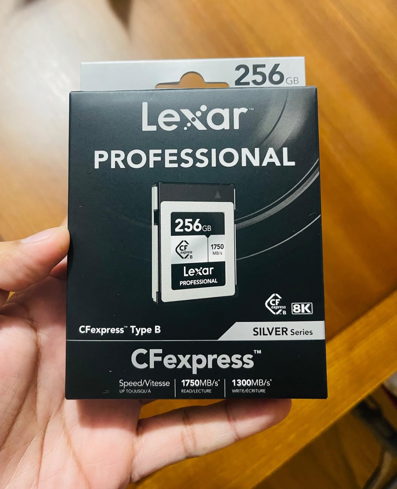 Lexar 512GB Professional Silver SE CFexpress Type B Memory Card, for Photographers, Videographers, Up to 1700/1250 MB/s, 8K Video (LCXEXSE512G-RNENU) - Customer Photo 4