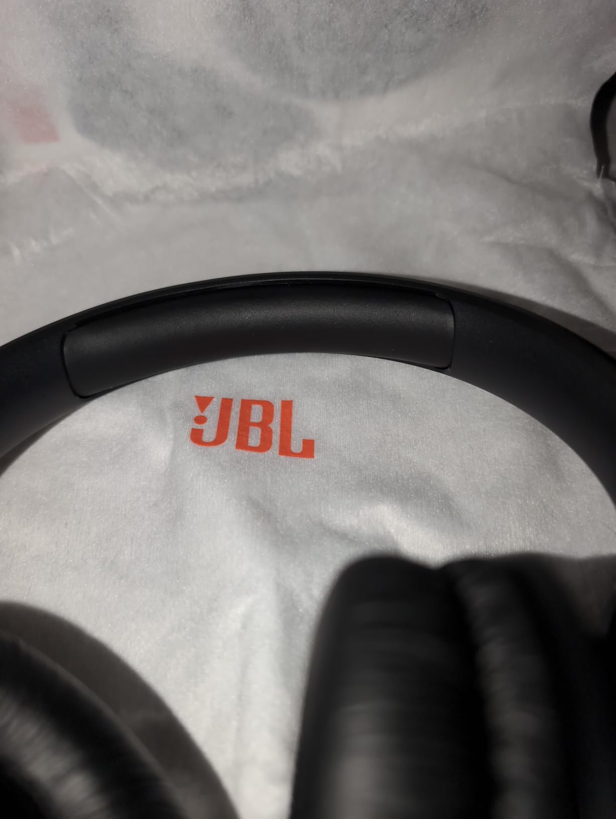 JBL Tune 520BT Wireless On-Ear Headphones - Customer Photo 1