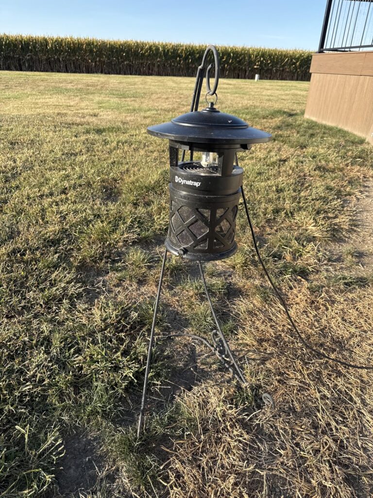 8 Best Mosquito Traps for Yards