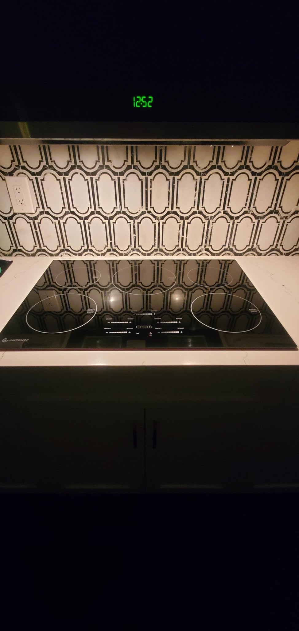 AMZCHEF 30 Inch 10600W Induction Cooktop With 5 BOOST Burners, 9 Levels Electric, Built-in Control by Slide Touchscreen, Child Safety Lock, Independent Timer, No Plug, 240V customer photo 1