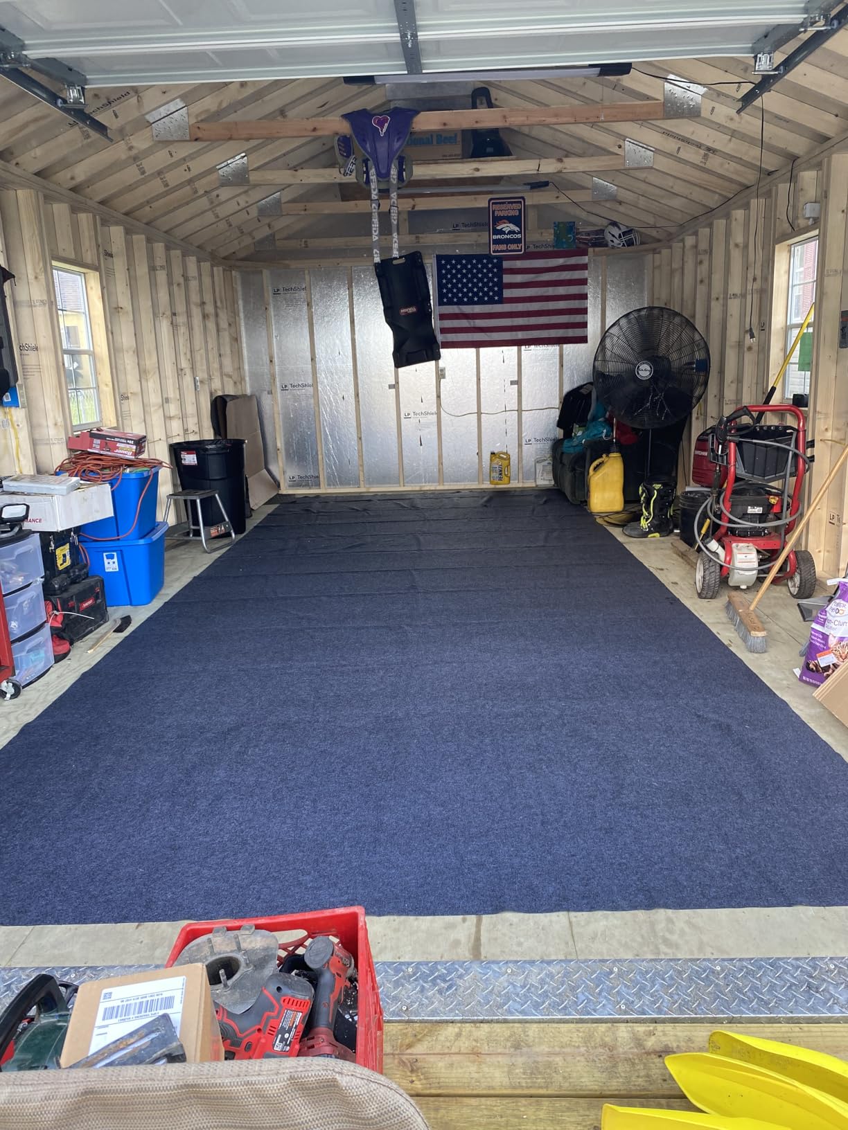 VEVOR Garage Floor Mat, 7.5'x20' Waterproof Protection from Water,Snow, Rain,Mud and Oil for Cars, Non-Slip Heavy Duty Containment Mat with TPE Anti-Leak Backing & Easy to Clean & Cuttable - Customer Photo 1