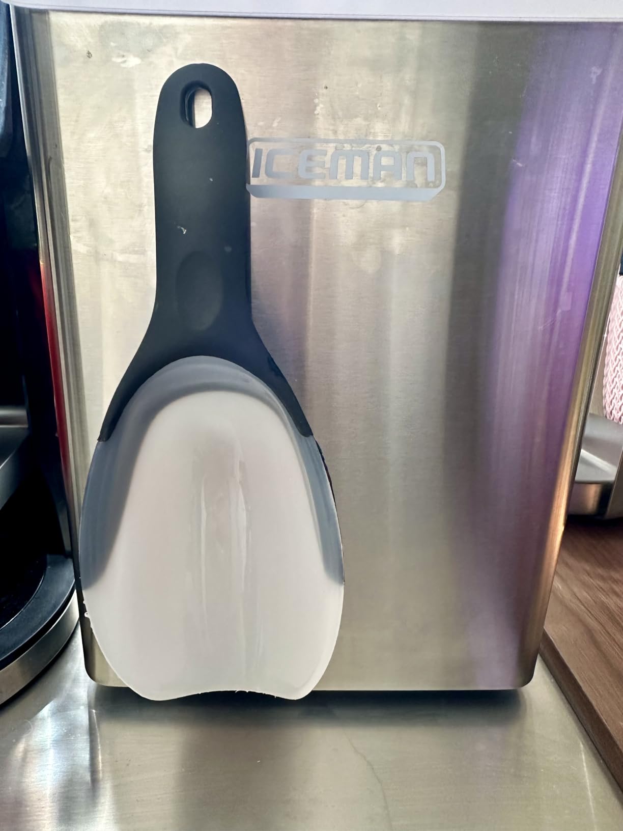 ICEMAN Dual-Size Ice Maker Countertop - Portable Ice Machine, Large and Small Ice Machine Maker with Self Cleaning, 9 Cubes in 7 Mins, 22lbs/24hrs, for Home, Kitchen, Office, Party, Ice Scoop Included - Customer Photo 2