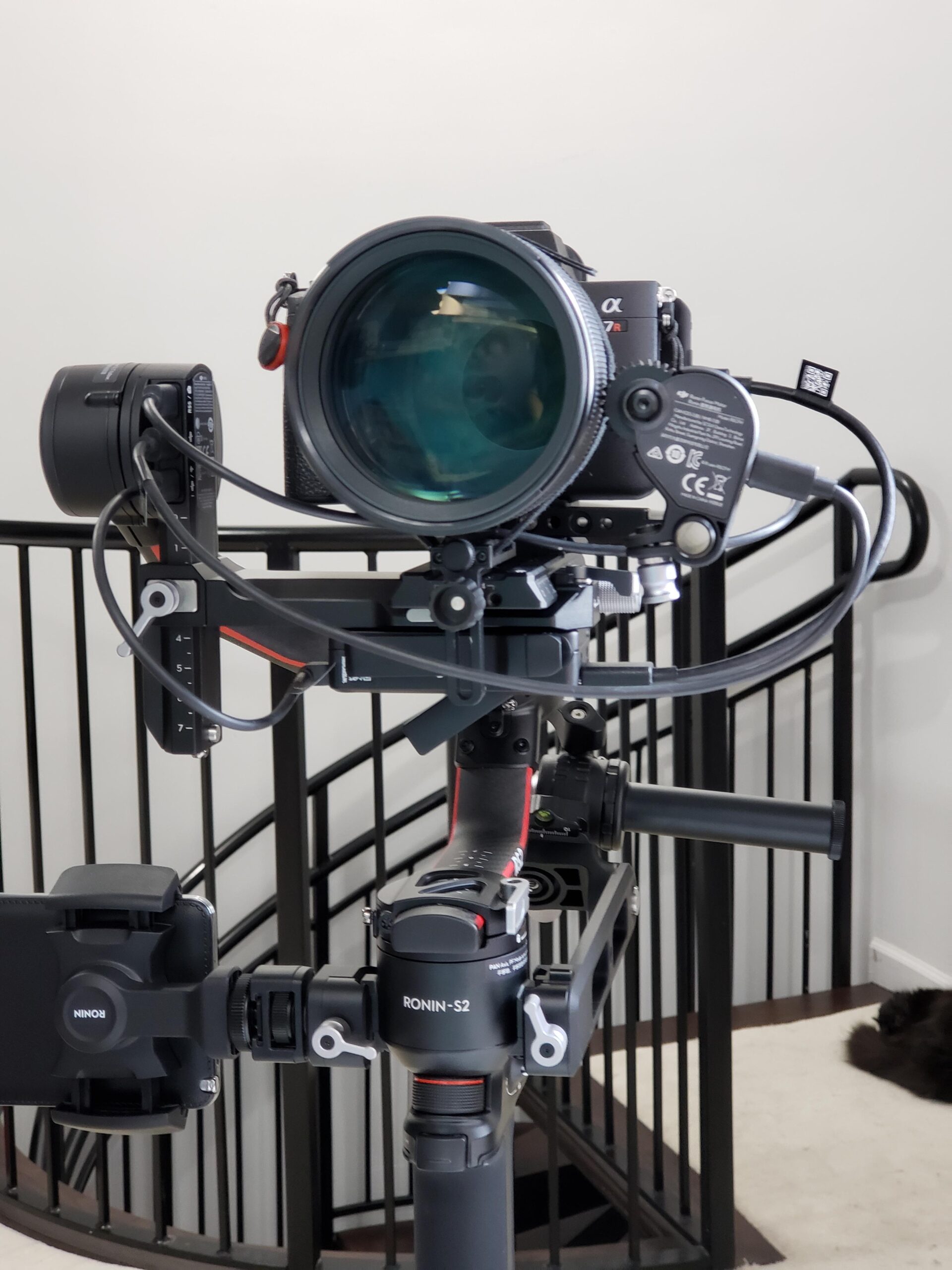 DJI RS 4 Pro Combo, 3-Axis Gimbal Stabilizer for Cameras for DSLR & Cinema Camera Stabilizer Canon/Sony/Panasonic/Nikon/Fujifilm, Native Vertical Shooting, 4.5kg/10lbs Payload, Camera Gimbal - Customer Photo 1