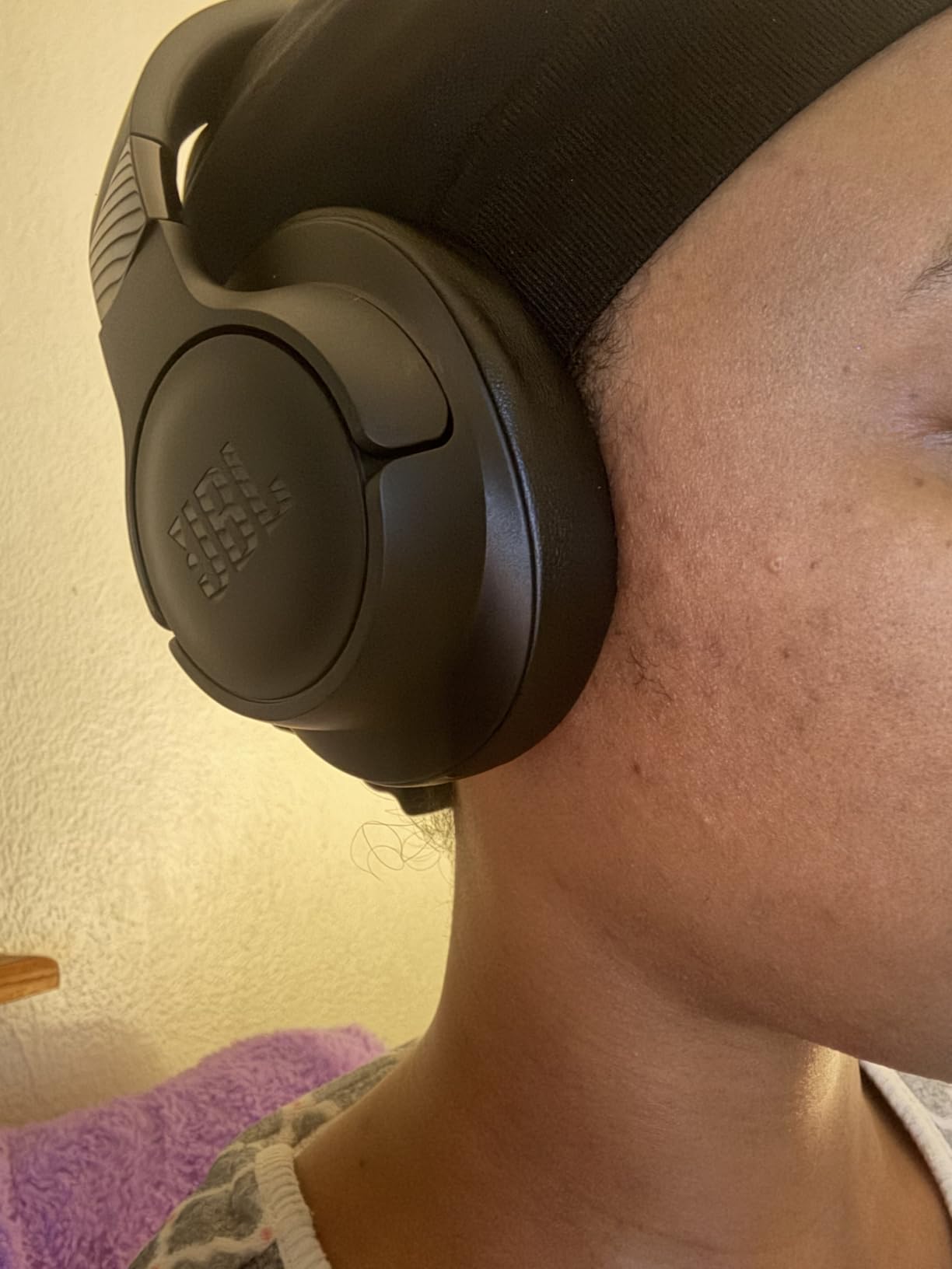 JBL Tune 770NC - Adaptive Noise Cancelling with Smart Ambient Wireless Over-Ear Headphones, Bluetooth 5.3, Up to 70H Battery Life with Speed Charge, Lightweight, Comfortable & Foldable Design (Black) - Customer Photo 1