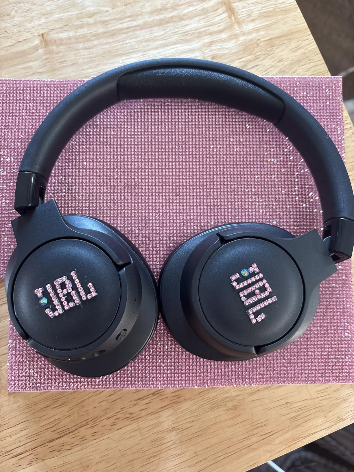 JBL Tune 720BT Wireless Over-Ear Headphones - Customer Photo 3