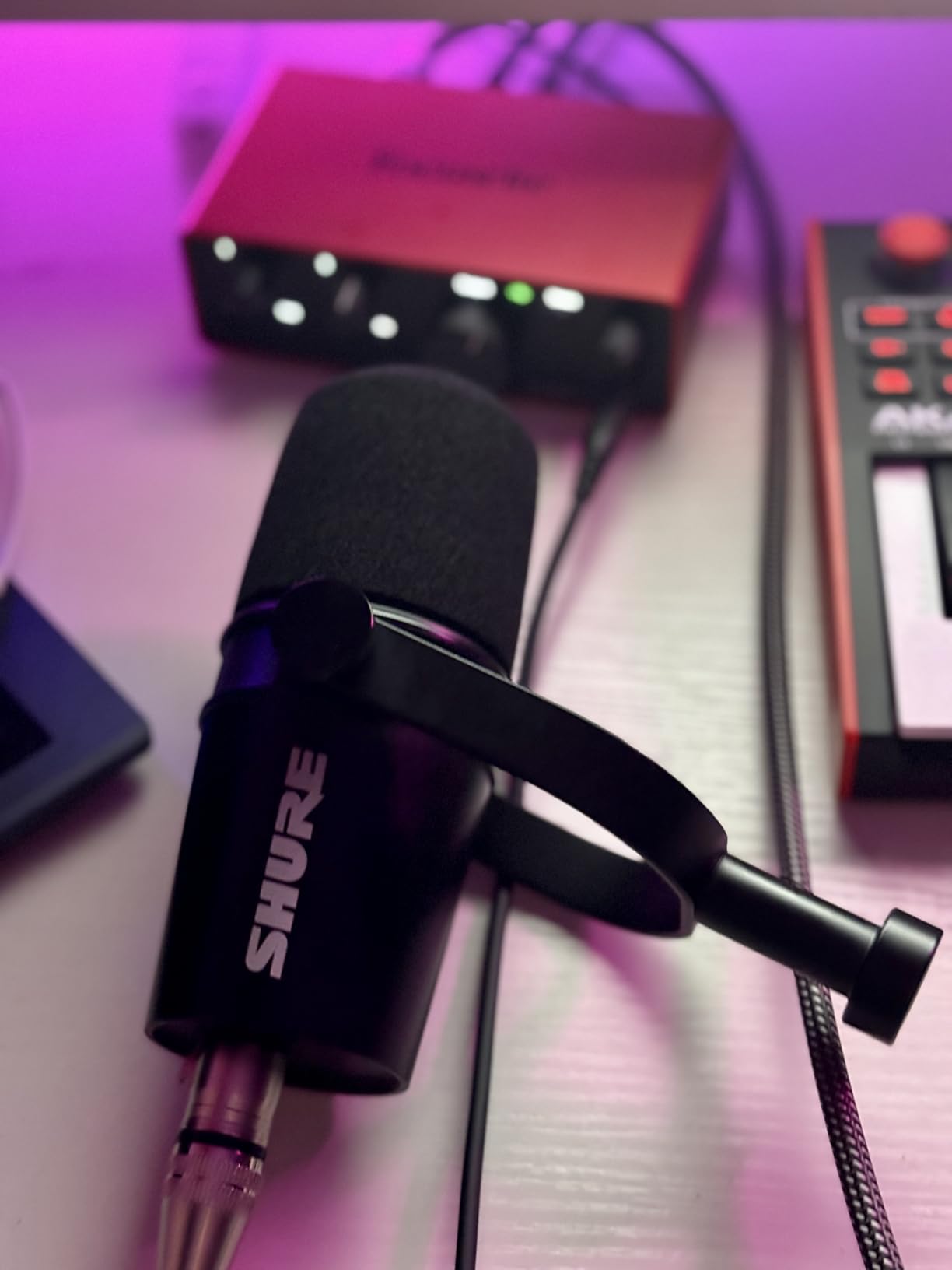 Shure MV7+ Podcast Dynamic Microphone - OBS Certified, Enhanced Audio, LED Panel, USB-C & XLR Outputs, Auto Level Mode, Digital Pop Filter, Reverb Effects - for Podcasting, Streaming, Recording, Black customer photo 2