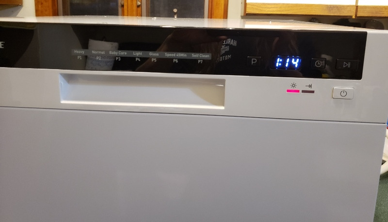 Farberware Compact 6-Place Setting Dishwasher - Portable Mini Countertop Dishwasher with 7 Wash Programs - Perfect for Small Spaces Like Apartment, Dorm, Boat, Camper/RV - Customer Photo 1