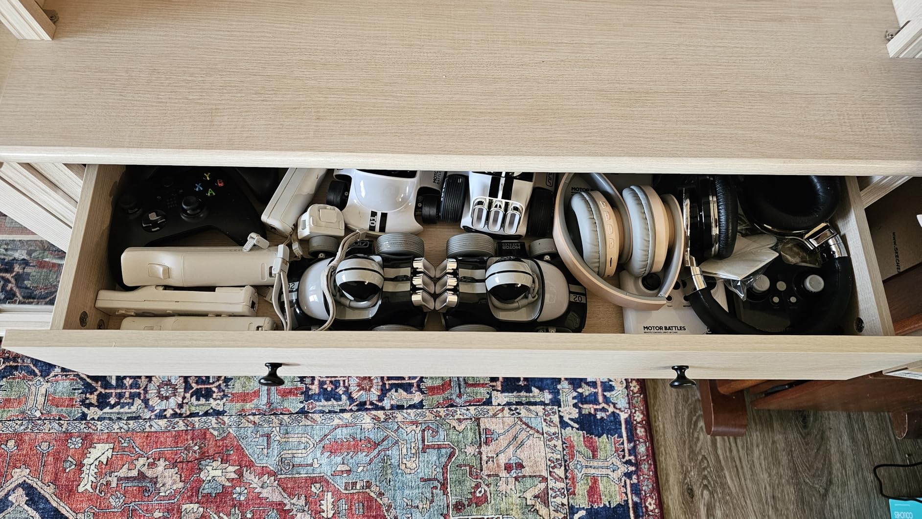 WAMPAT Entertainment Center with Bookshelves for TVs up to 75