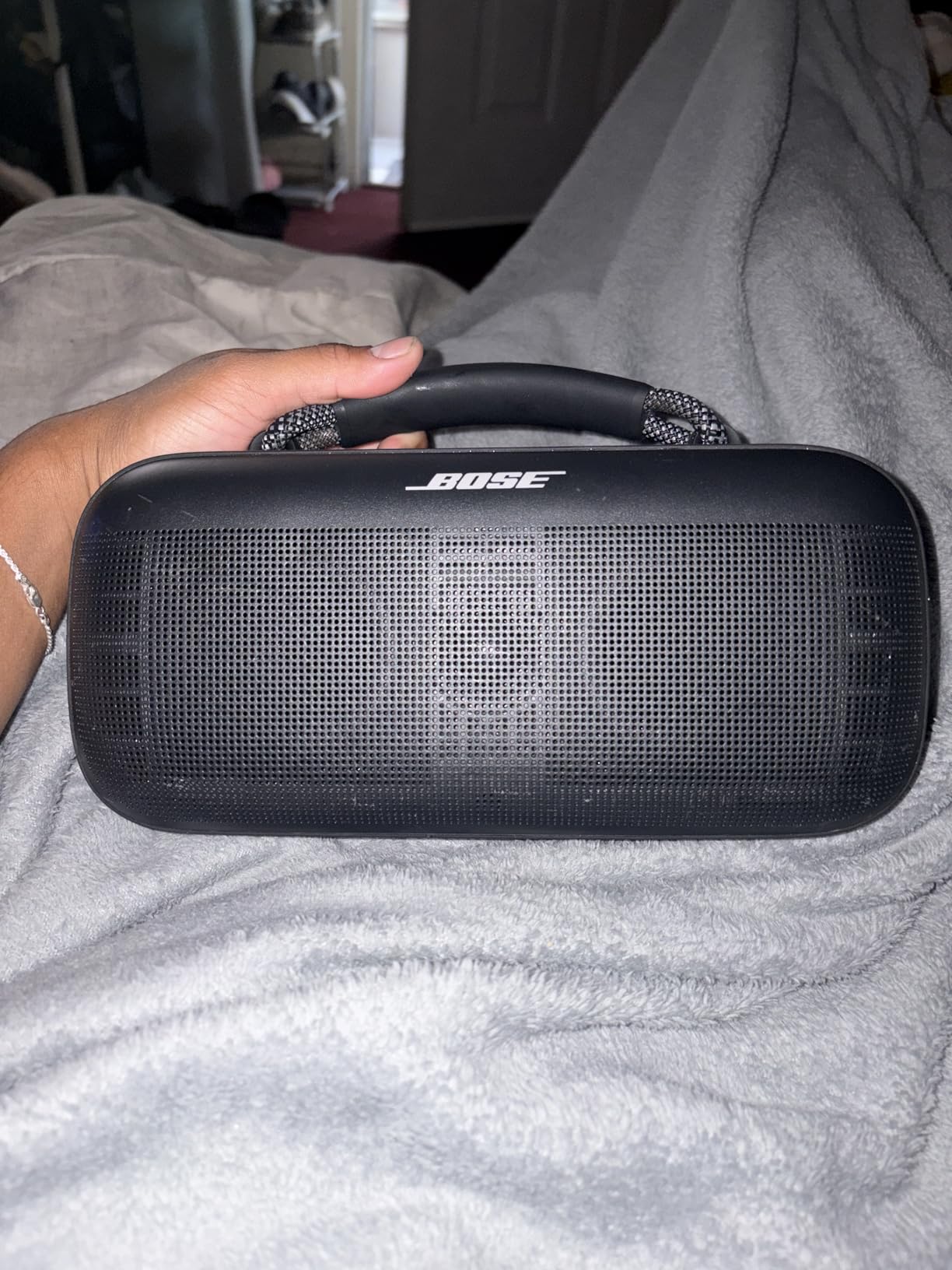 SoundLink Max Bluetooth Speaker - Portable Wireless Party Speaker, IP67 Waterproof, Rope Handle, Up to 20 Hours of Playtime, USB-C, Built-in 3.5mm AUX Input, Black - Customer Photo 1