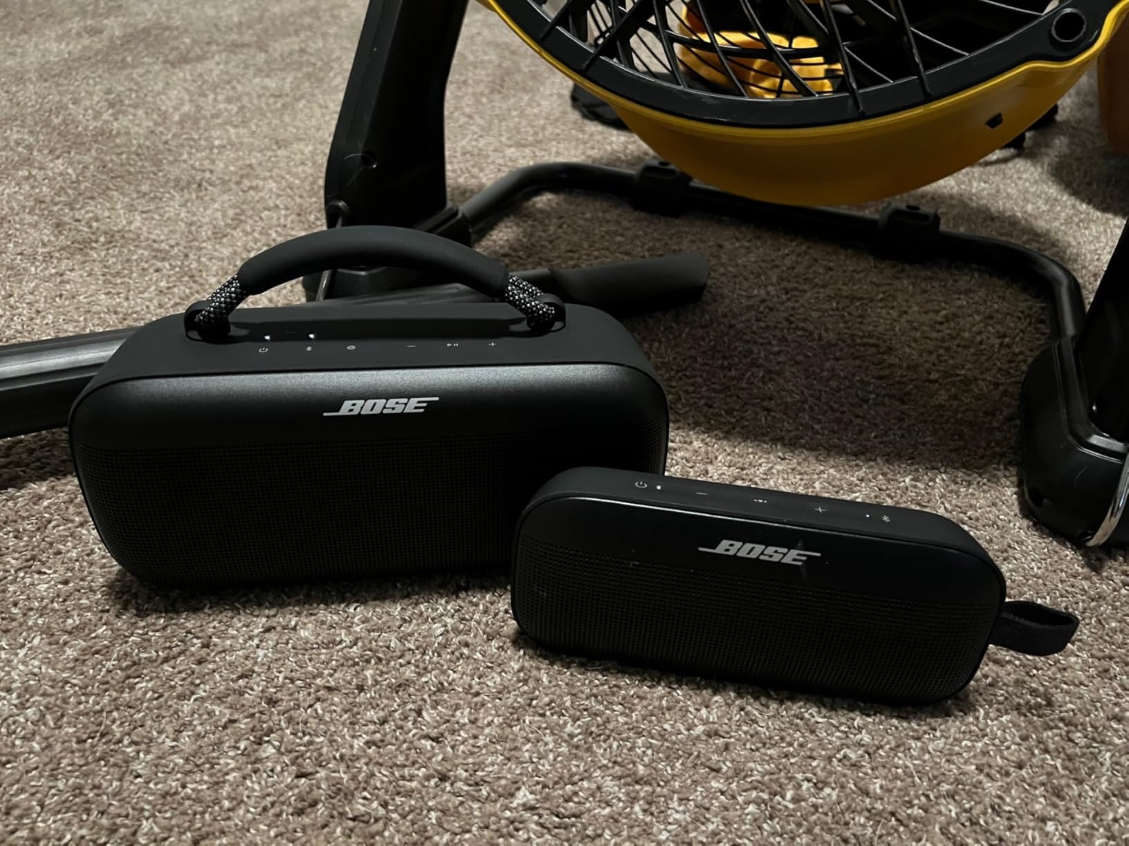 Bose SoundLink Max Bluetooth Speaker - Portable Wireless Party Speaker, IP67 Waterproof, Rope Handle, Up to 20 Hours of Playtime, USB-C, Built-in 3.5mm AUX Input, Black - Customer Photo 5