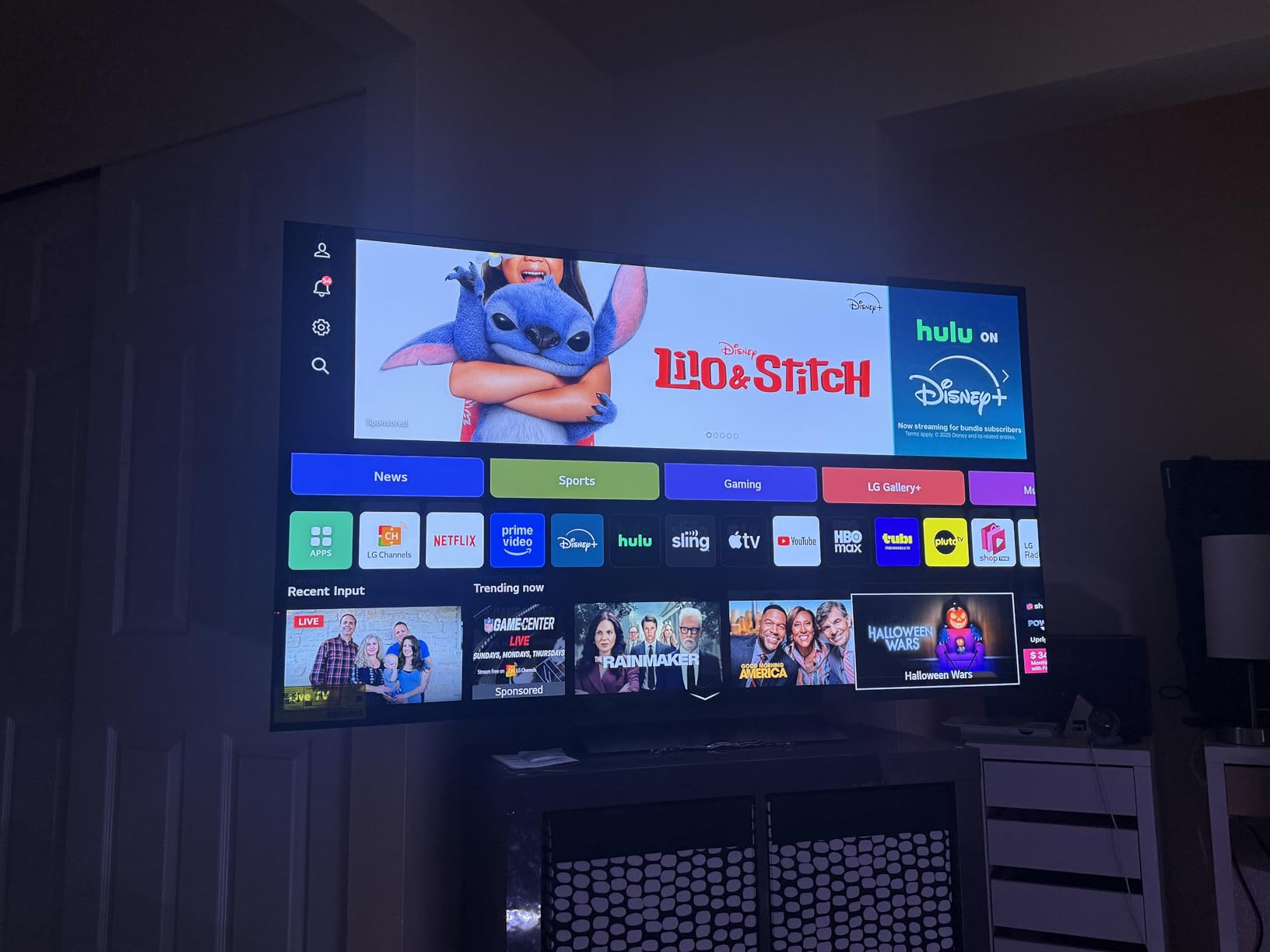 LG 77-Inch Class OLED evo C4 Series Smart TV 4K Processor Flat Screen with Magic Remote AI-Powered with Alexa Built-in (OLED77C4PUA, 2024) - Customer Photo 3