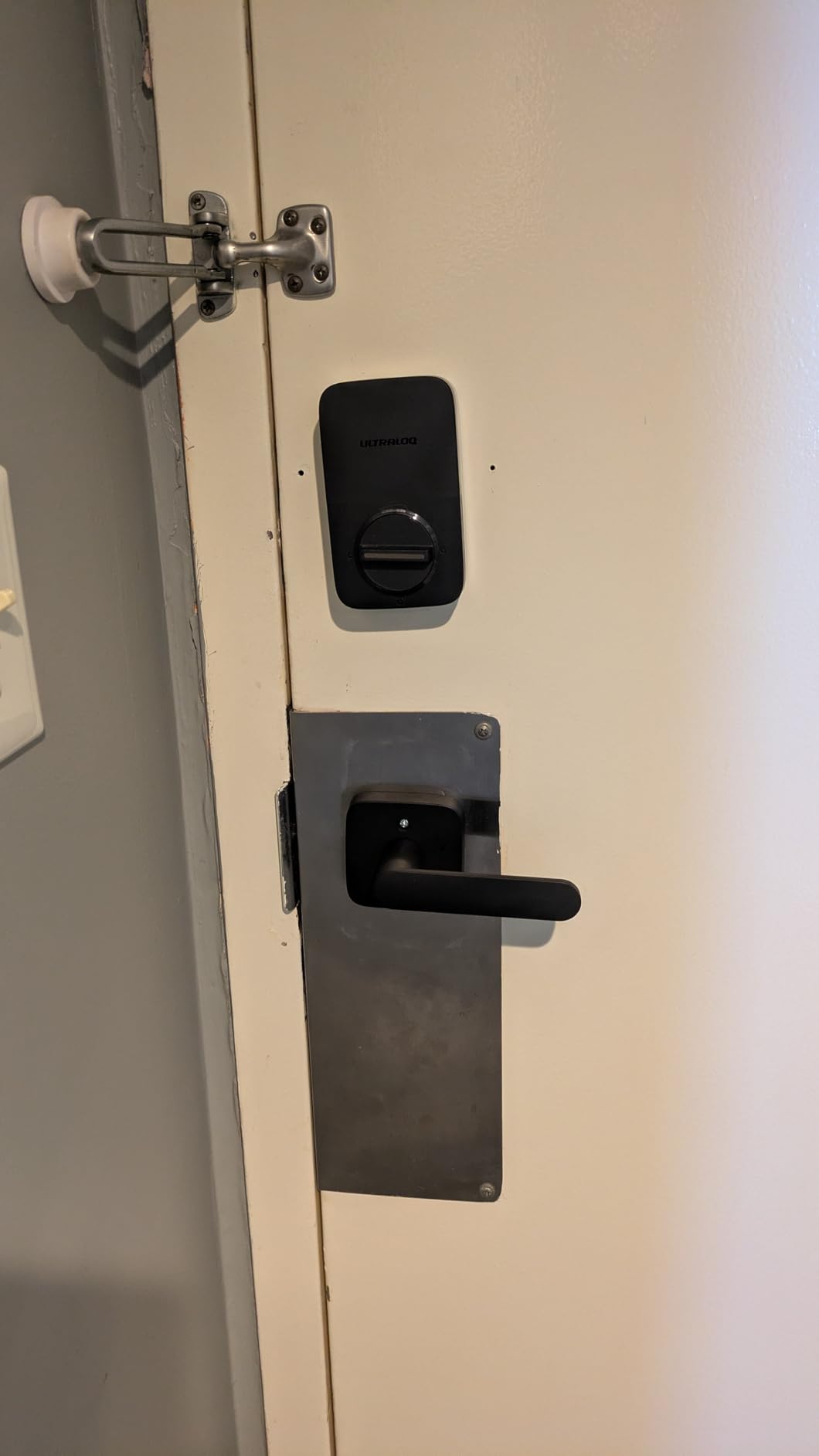 ULTRALOQ U-Bolt Pro WiFi Smart Lock with Handle, Fingerprint Keyless Entry Door Lock Set with Lever, Smart Deadbolt Locks for Front Door, Auto-Lock, Auto Unlock, App Remote Control, ANSI Grade 1 - Customer Photo 2