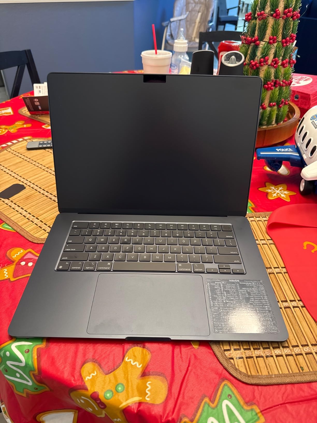 2024 MacBook Air 15-inch Laptop with M3 chip: Built for Apple Intelligence, 15.3-inch Liquid Retina Display, 16GB Unified Memory, 512GB SSD Storage - Customer Photo 2