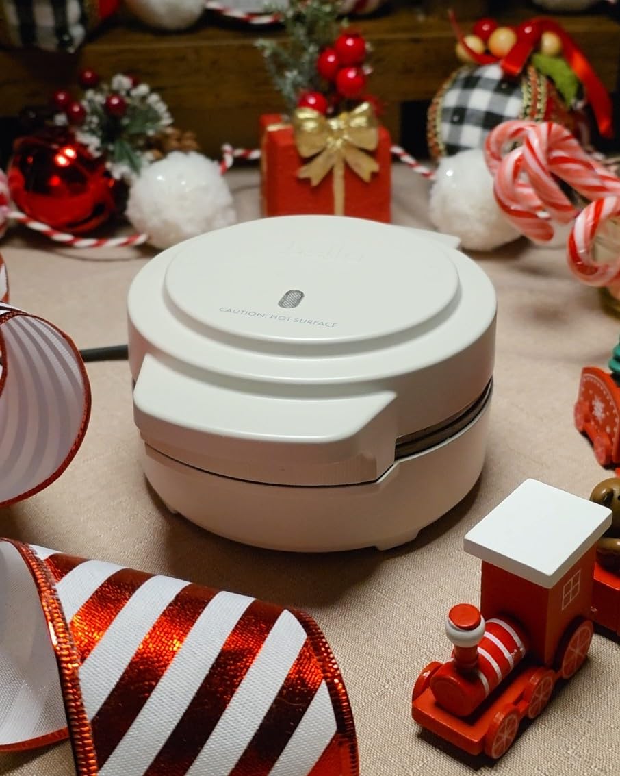 bella Snack-n-Store Mini Waffle Maker, EverGood™ Ceramic Nonstick Coating, Cord Wrap, Ready Indicator Light & Cool Touch Handles, Stackable Design & Customizable Plates, 350 Watt, Oatmilk - Customer Photo 1