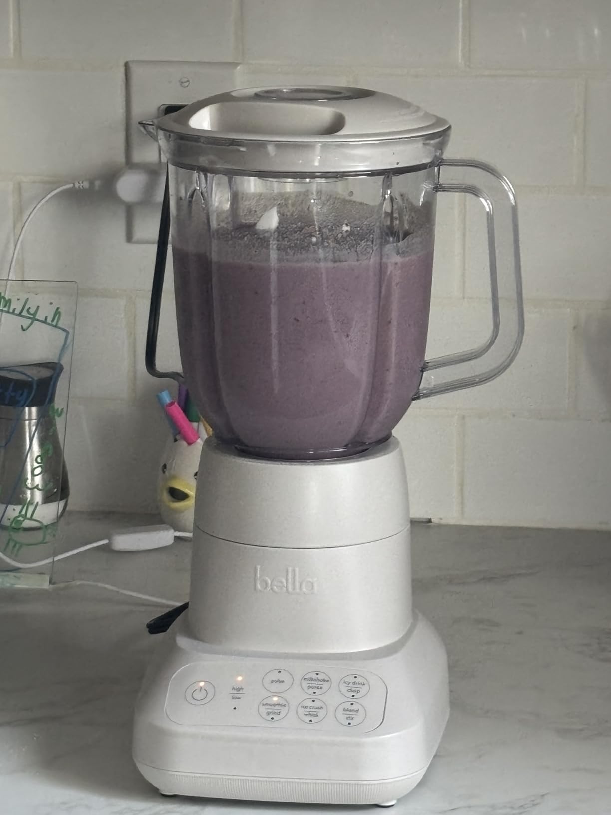 bella 10 Speed Countertop Blender, Juicer & Smoothie Maker, Fits-anywhere Kitchenware, Slim Flip & Store Design, Dishwasher Safe 48oz Capacity Pitcher & Lid, Stainless Steel Blade, 450 Watt, Oatmilk - Customer Photo 1