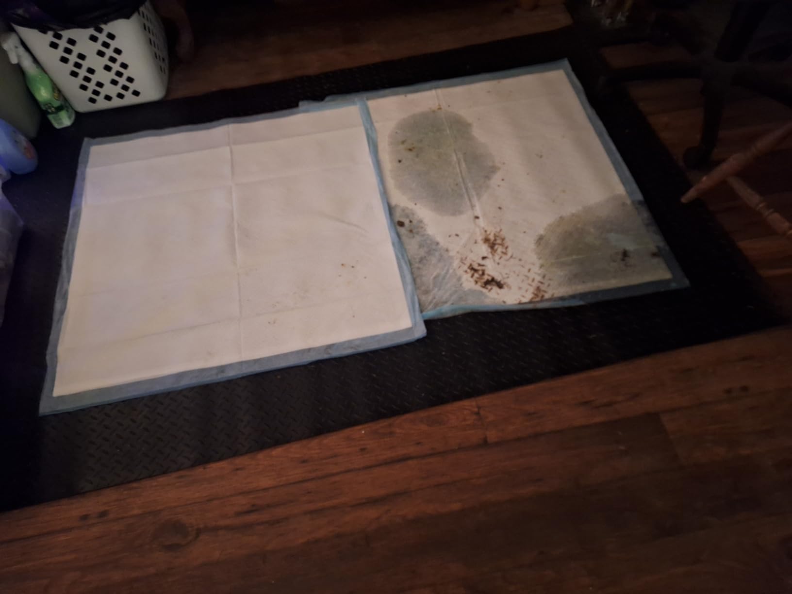 VEVOR Diamond-Plate Rubber Flooring Roll, 3 mm x 4 ft x 10 ft Garage Floor Mat, SBR, Easy to Clean, Diamond Plate Rubber Mat for Under Cars, Garage Industry Gym, Black - Customer Photo 1