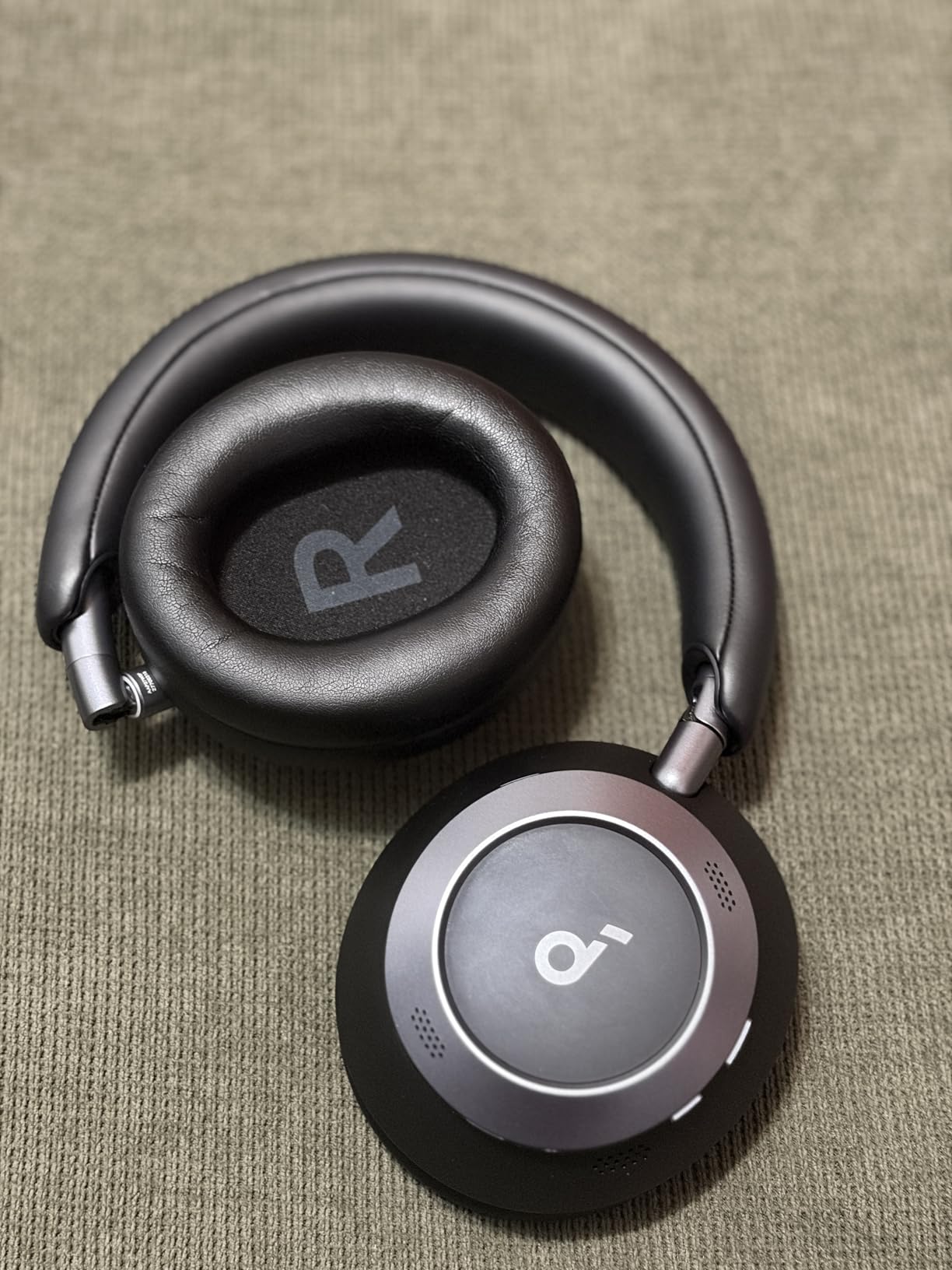 Soundcore Space One Pro, FlexiCurve Over-Ear Headphone, Adaptive Active Noise Cancelling Headphones Driven by 6 Mics, 60H Lossless Audio, Ultra-Fast Charging, Hi-Res Wireless, Comfortable Fit - Customer Photo 2