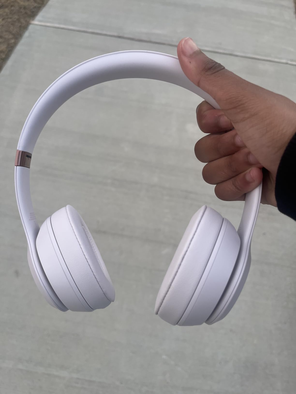 Beats Solo 4 - Wireless On-Ear Bluetooth Headphones, Up to 50-Hour Battery Life, Ultra-Lightweight Comfort, Powerful and Balanced Sound, Apple & Android Compatible - Customer Photo 4