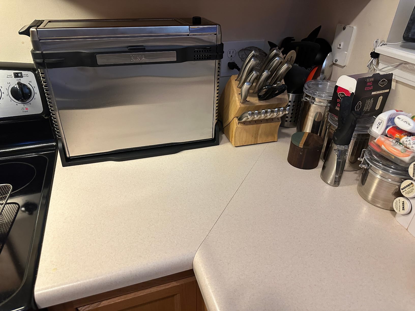 Ninja Toaster Oven & Air Fryer, 8-in-1 Functionality, Large Capacity, Air Fry Basket, Sheet Pan, Wire Rack & Removable Crumb Tray, Stainless,1800 watts, SP151 - Customer Photo 1