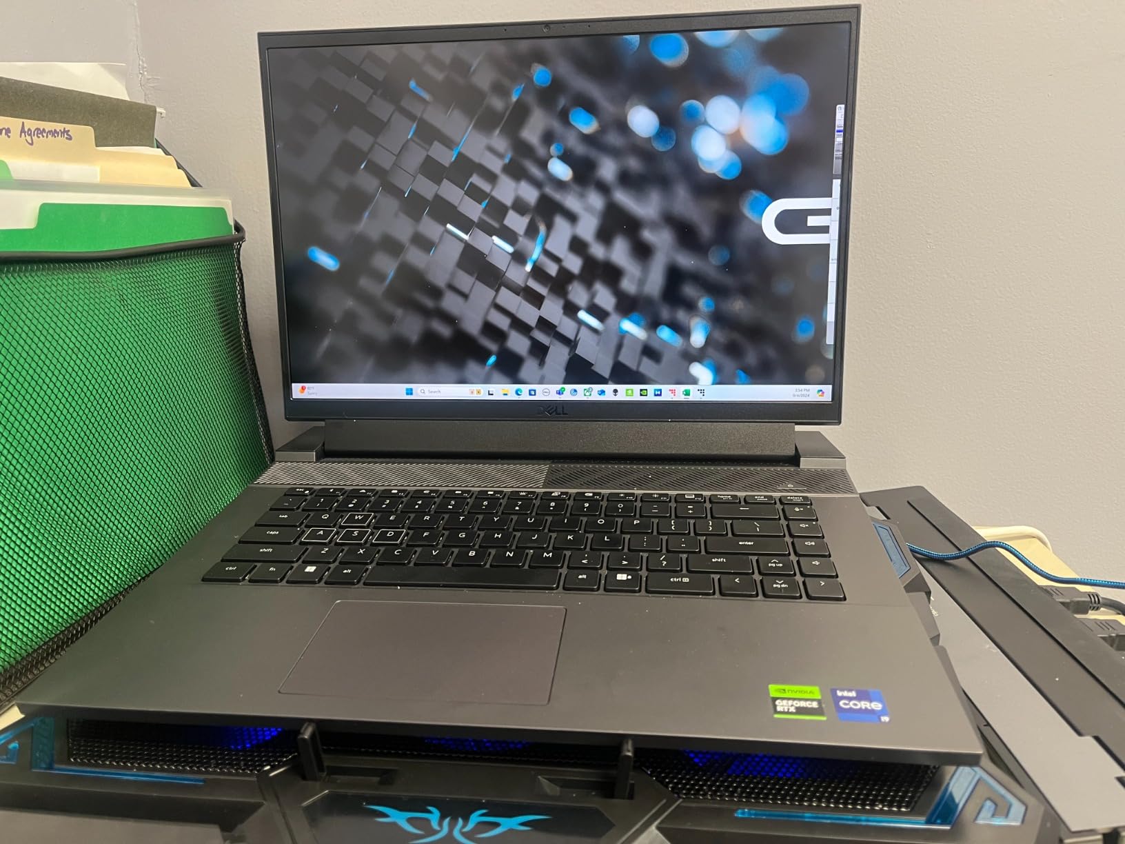 Dell G16 7630 Gaming Laptop - 16-inch QHD+ 240Hz 3ms Display, Intel Core i9-13900HX, 16GB DDR5 RAM, 1TB SSD, NVIDIA GeForce RTX 4070 8GB GDDR6, Windows 11 Home, Onsite Service - Metallic Nightshade - Customer Photo 4