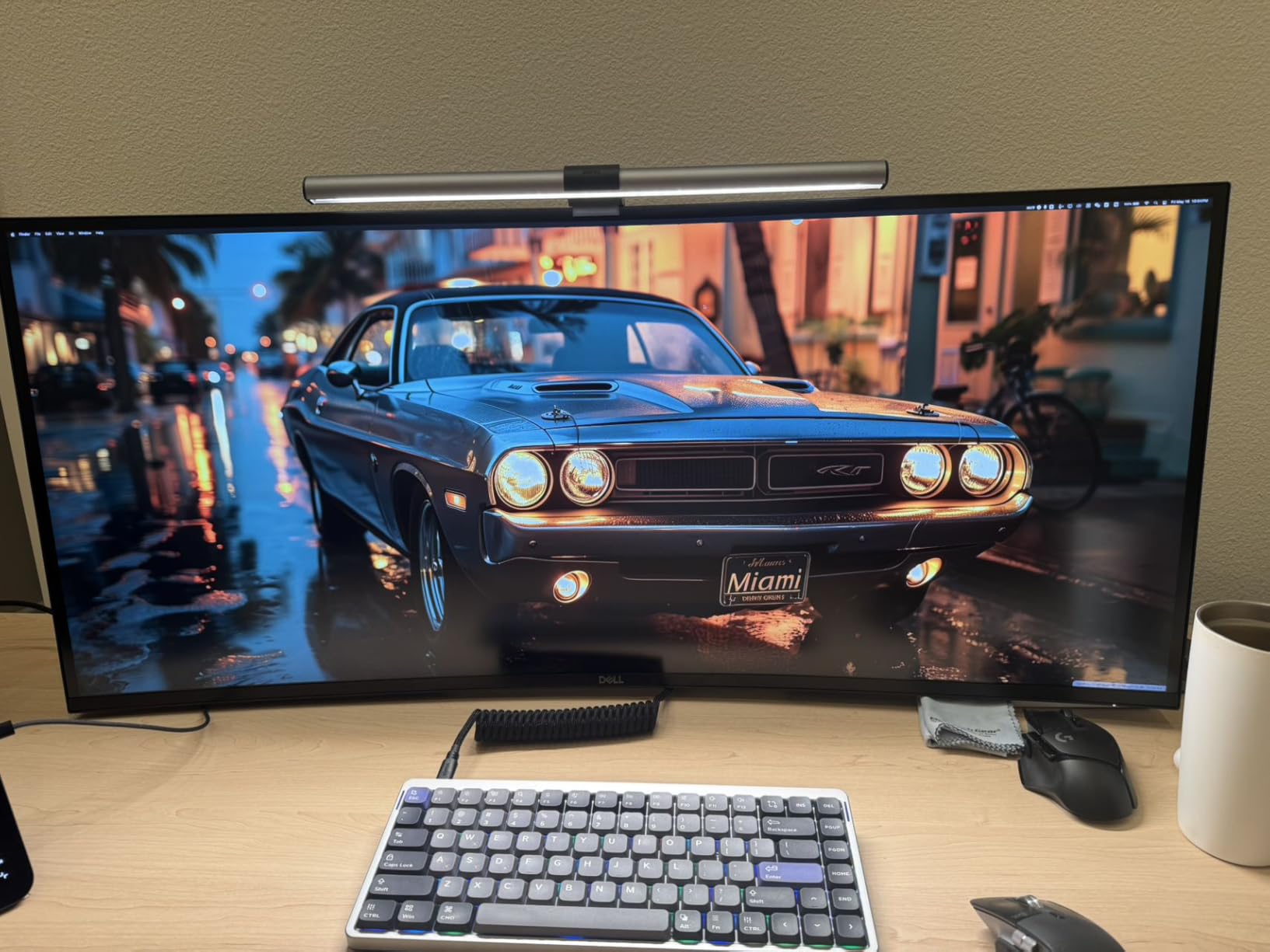 Dell UltraSharp U4025QW 40 Class 5K2K WUHD Curved Screen LED Monitor - 21:9 - Customer Photo 2