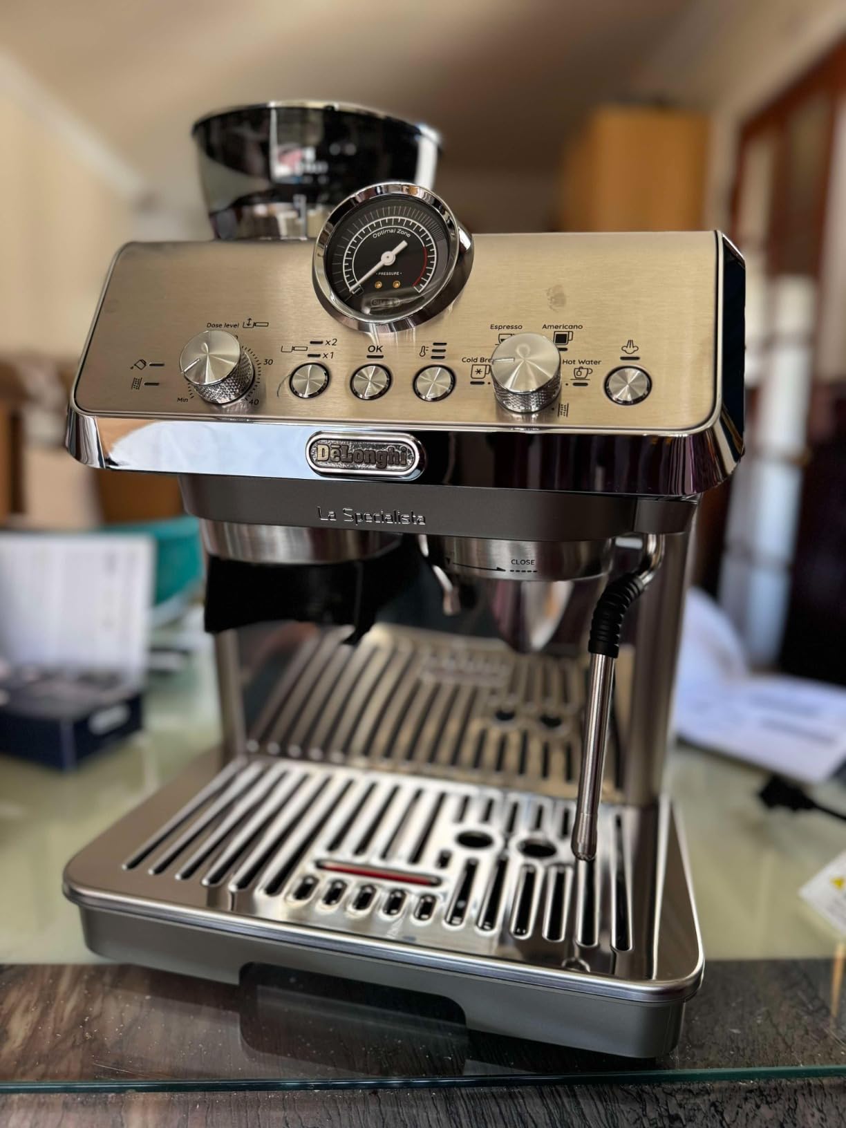 De'Longhi La Specialista Opera Espresso Machine – Cold Brew & Espresso Maker with Smart Tamping, Burr Grinder, Milk Steam Wand/Frother & 19-Bar Pressure - Customer Photo 2