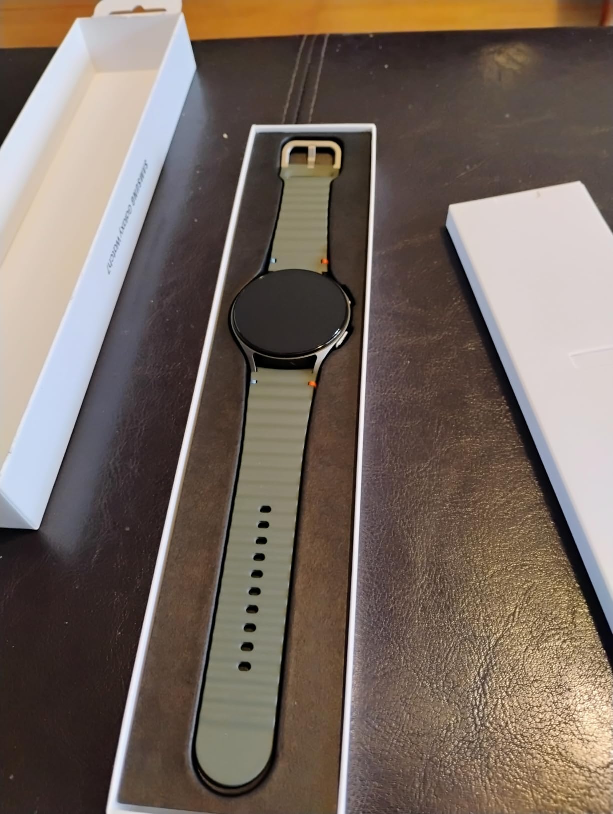 SAMSUNG Galaxy Watch 7 40mm Bluetooth AI Smartwatch w/Energy Score, Wellness Tips, Heart Rate Tracking, Sleep Monitor, Fitness Tracker, 2024, Cream [US Version, 1Yr Manufacturer Warranty] - Customer Photo 1