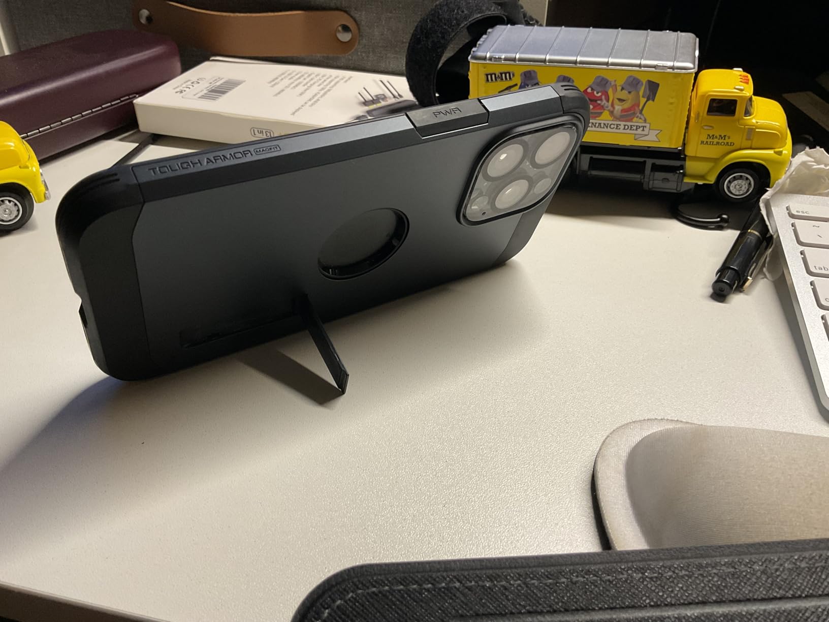 Spigen iPhone 16 Case, Tough Armor (Ai) MagFit [Compatible with Magsafe] [Kickstand] [Military-Grade Protection] - Black - Customer Photo 2