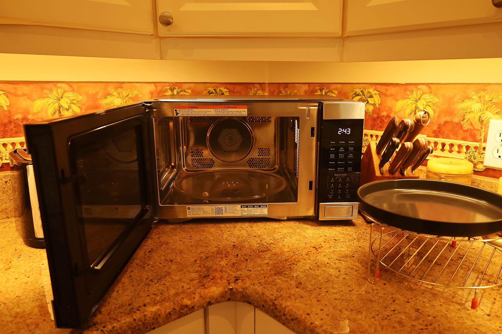 GE GCST10A1WSS 1.0 Cu Ft Convection Microwave Oven, 1050W Countertop Air Fry Microwave with Broil & Crisper Pan, Compact Stainless Steel Design - Customer Photo 2