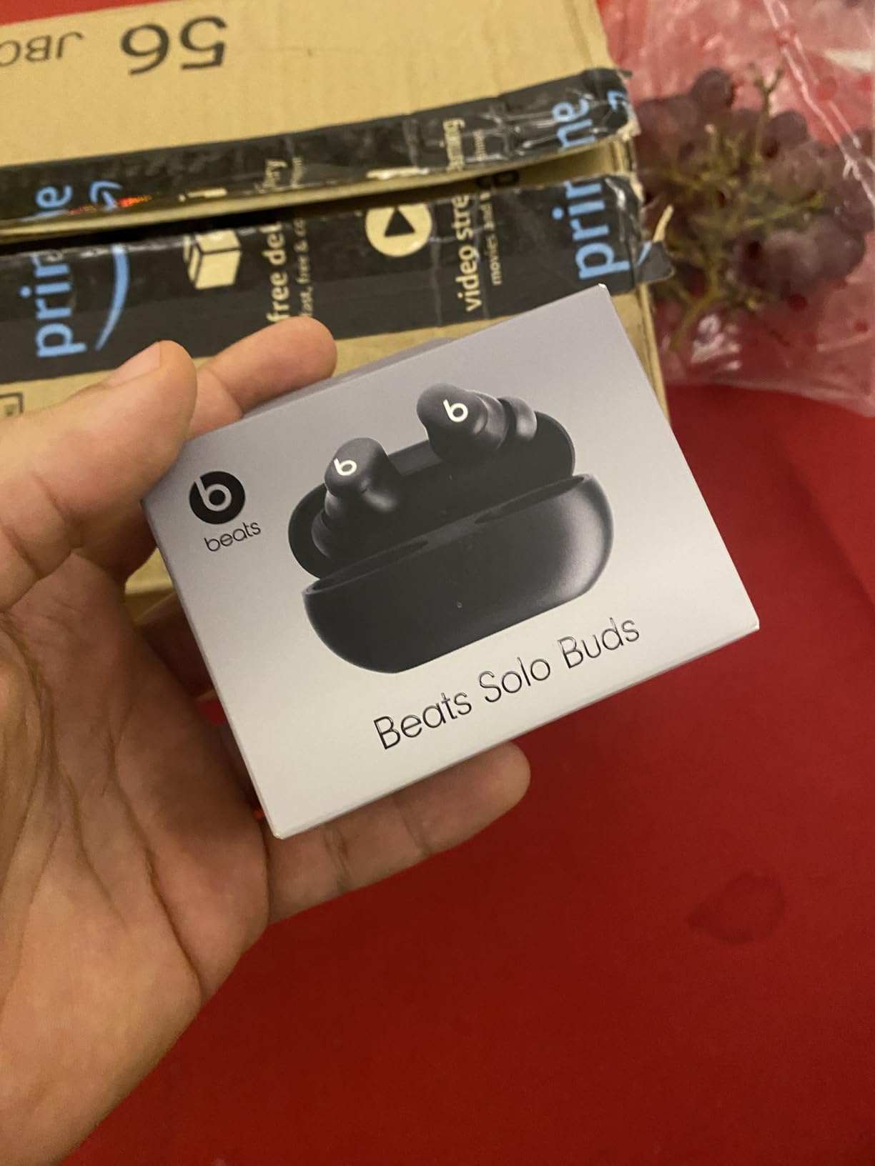 Beats Solo Buds - Wireless Bluetooth Earbuds | 18 Hours of Battery Life | Apple & Android Compatibility | Built-in Microphone - Matte Black - Customer Photo 2