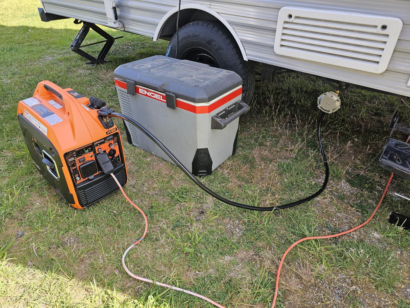 WEN Quiet and Lightweight 3600-Watt Dual Fuel RV-Ready Portable Inverter Generator with Fuel Shut Off and CO Watchdog (DF360iX) - Customer Photo 2