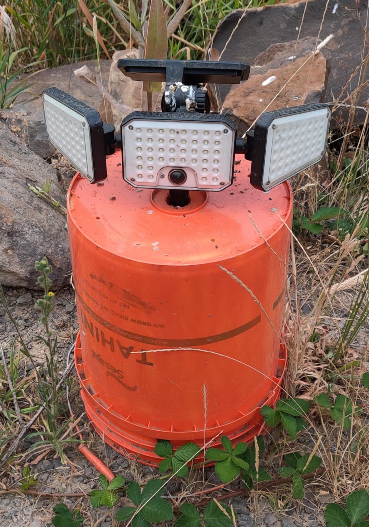 daphino 2500LM Solar Lights Outdoor with Motion Sensor,3 Head 270° Wide Angle Street Area Lights, IP65 Waterproof Security Lighting with 3 Modes - Customer Photo 1