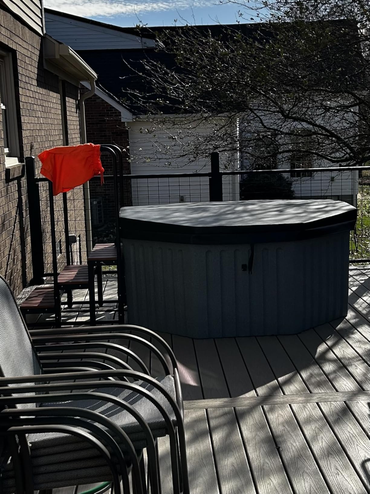 AquaLife Invi 5-Person Hot Tub with 11 Hydro Jets, LED Lighting & Insulated Cover - Non-Lounger Spa for Relaxation & Therapy - Customer Photo 1