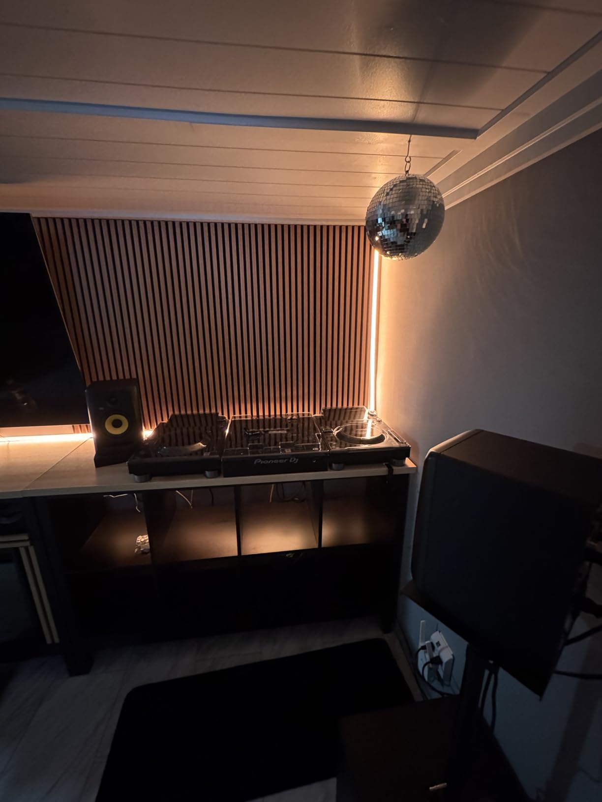 Govee COB LED Strip Light Pro, LED Lights for Bedroom Compatible with Alexa, Google Assistant and Matter, RGBICW Light with Warm White, Smart Strip Light, LED Lights for Bedroom, Color Changing, 9.8ft customer photo 2