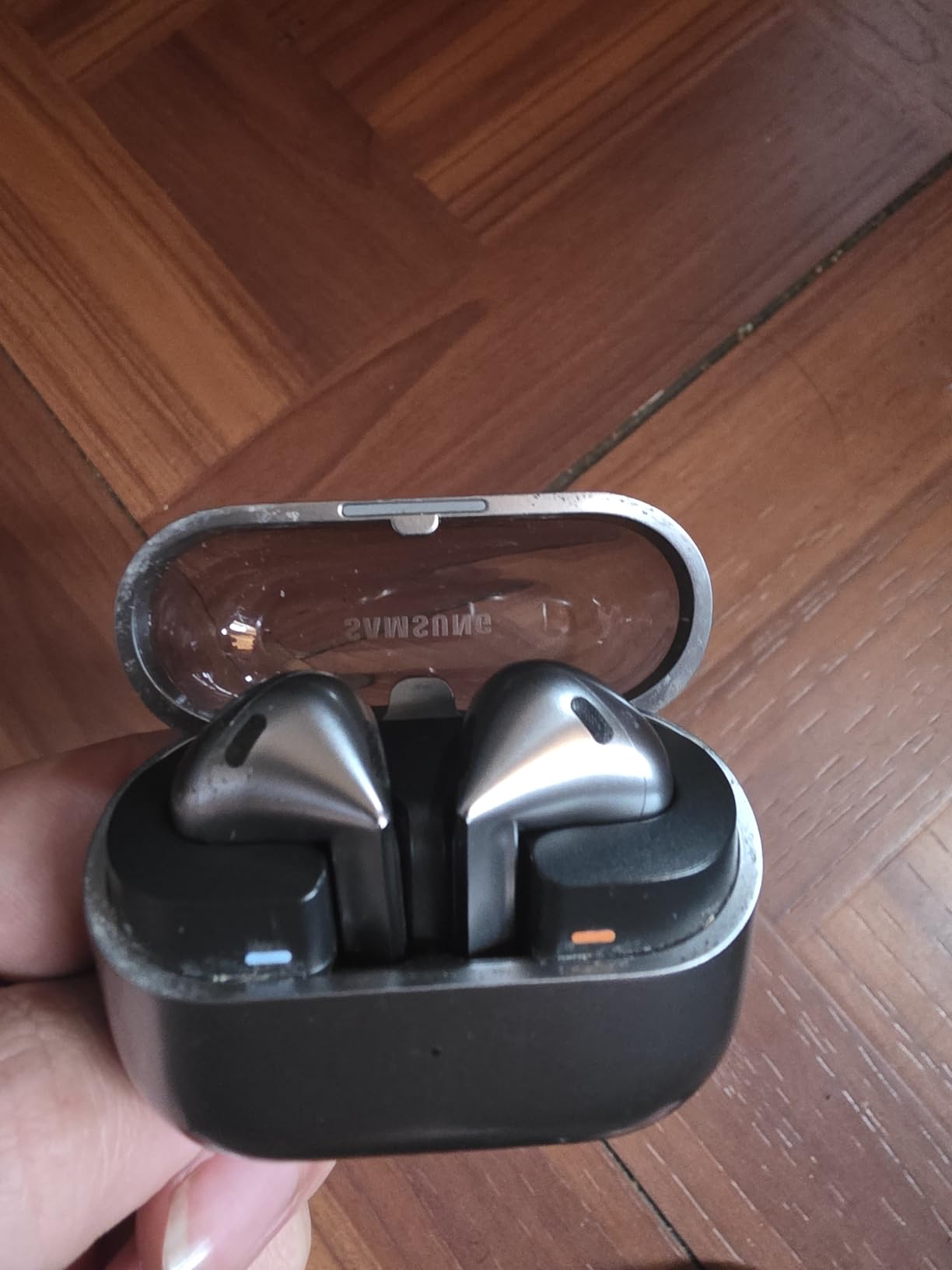 Samsung Galaxy Buds 3 Wireless Earbud Headphones - Silver - Customer Photo 2