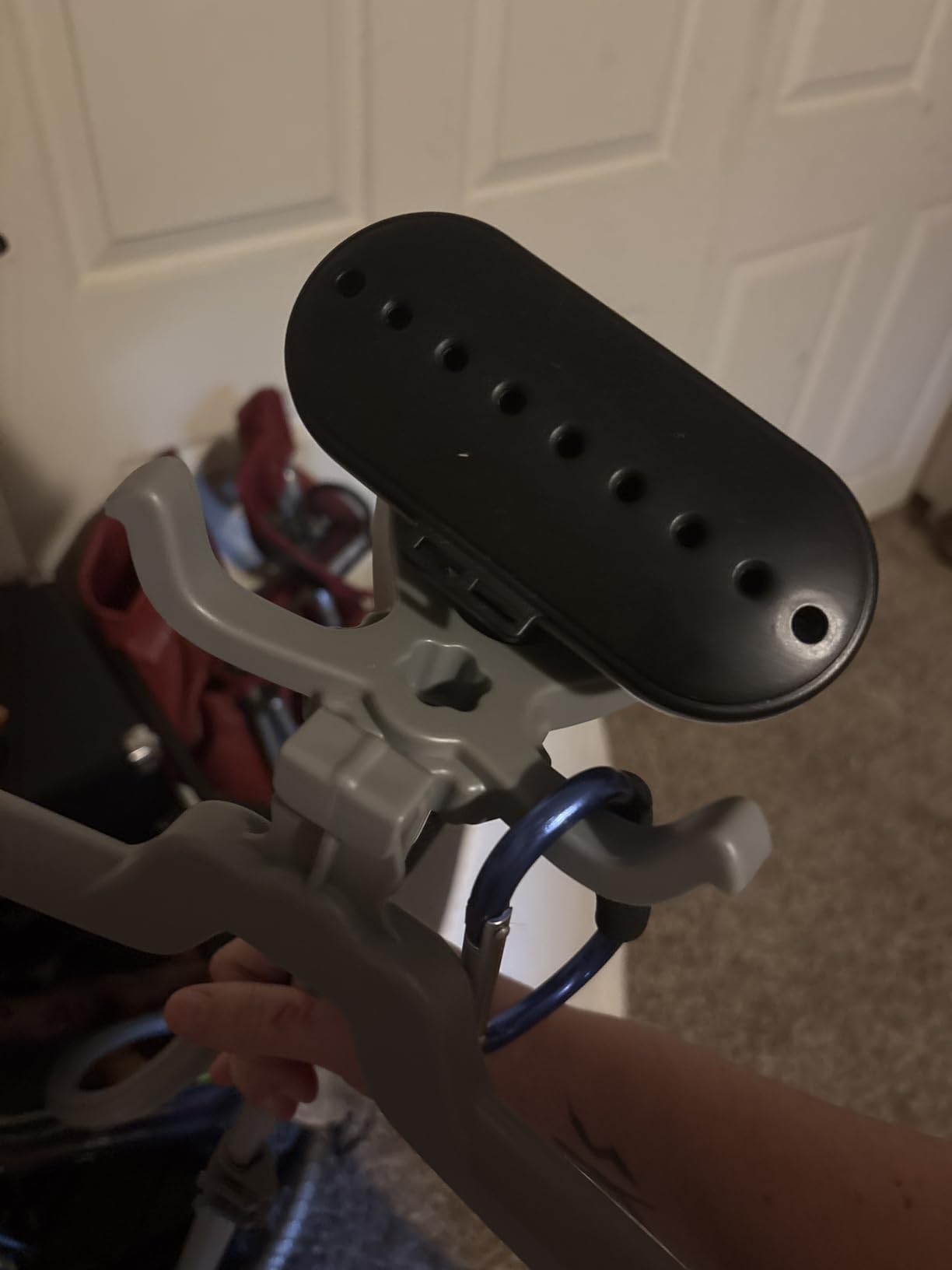 Sweetcrispy Garment Steamer for Clothes Standing, 1500W Powerful Clothes Steamer Standing with Wheels, 1.7L Water Tank for 55 Min Continuous Steaming, Professional Wrinkle Remover Heats in 45 Seconds - Customer Photo 1