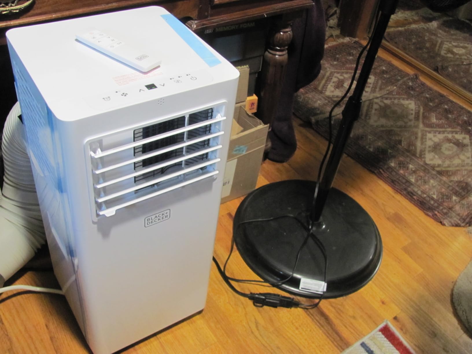 BLACK+DECKER Portable Air Conditioner, 8,500 BTU for Rooms Up To 350 Sq. Ft., Portable AC with Full Function Remote Control & Window Kit, BPACT05SM, White - Customer Photo 3