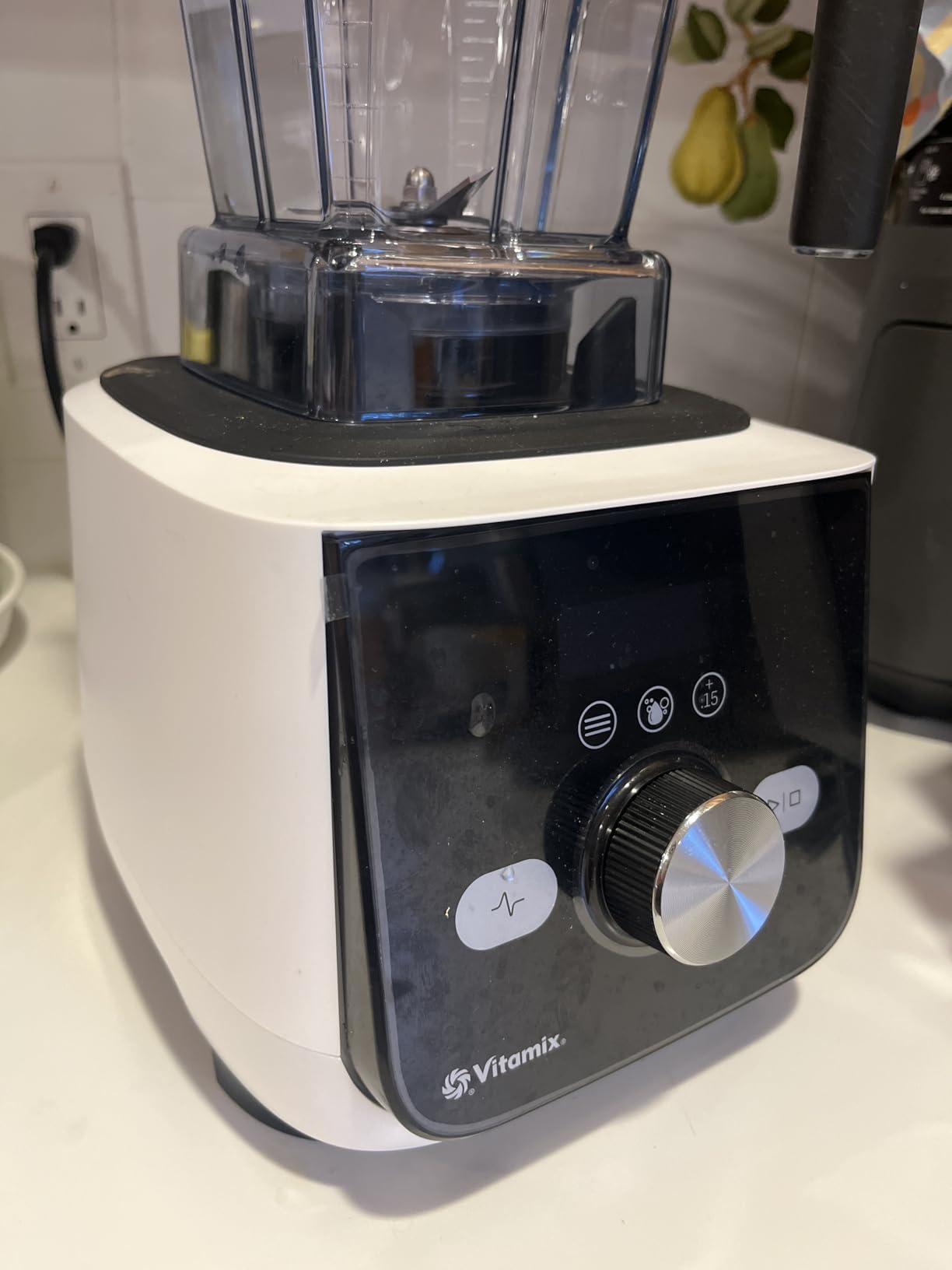 Vitamix Ascent X5 Blender with 10 Blending Programs, Self-Cleaning Program, Professional-Grade Blender for Smoothies, Soups and More, Stainless-Steel Blades, 48 Oz Container, Brushed Stainless - Customer Photo 1