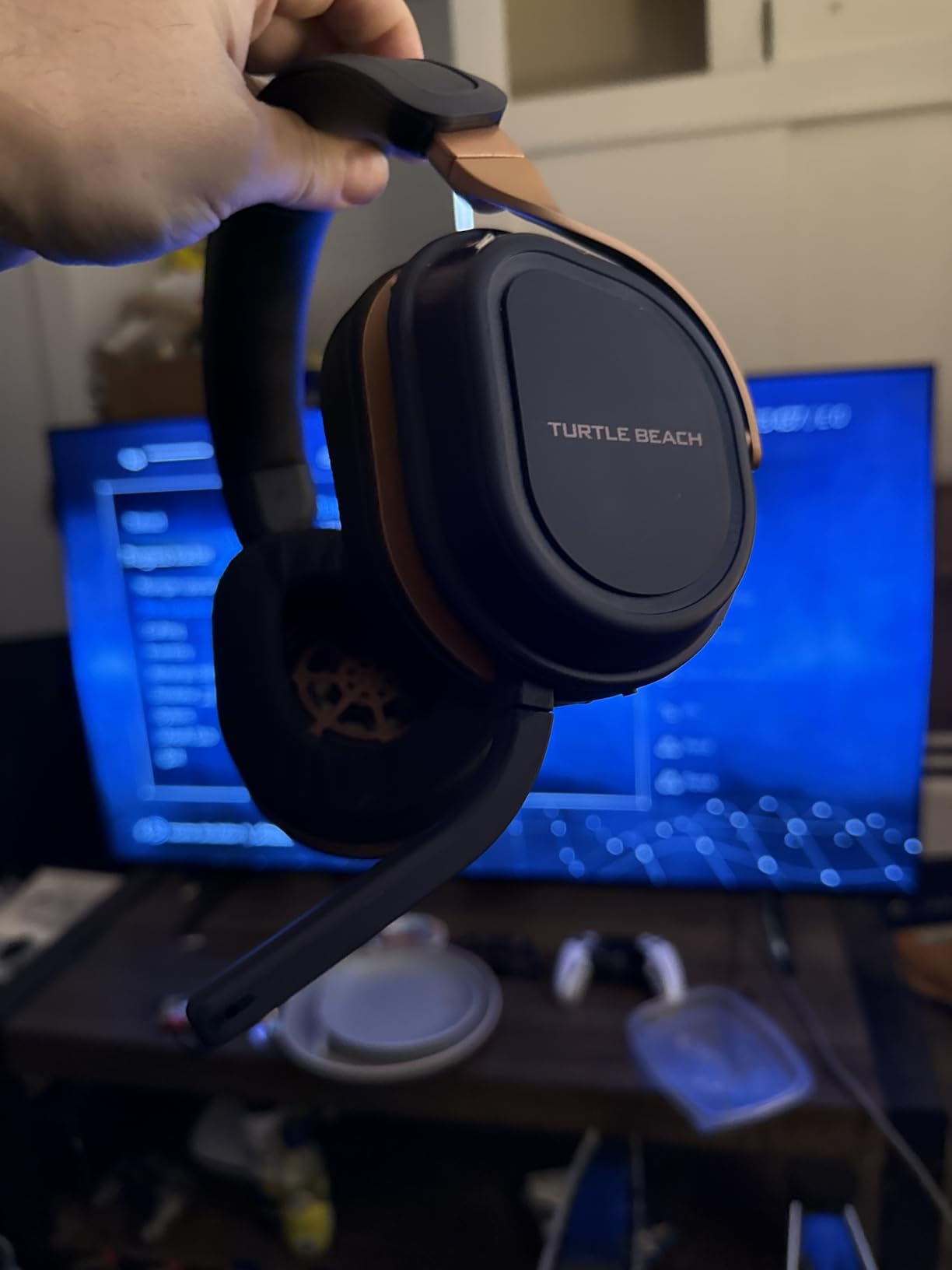 Turtle Beach Stealth 700 Gen 3 Wireless Multiplatform Amplified Gaming Headset for Xbox Series X|S, Xbox One, PC, PS5, Mobile – 60mm Drivers, AI Noise-Cancelling Mic, Bluetooth, 80-Hr Battery – Cobalt - Customer Photo 1