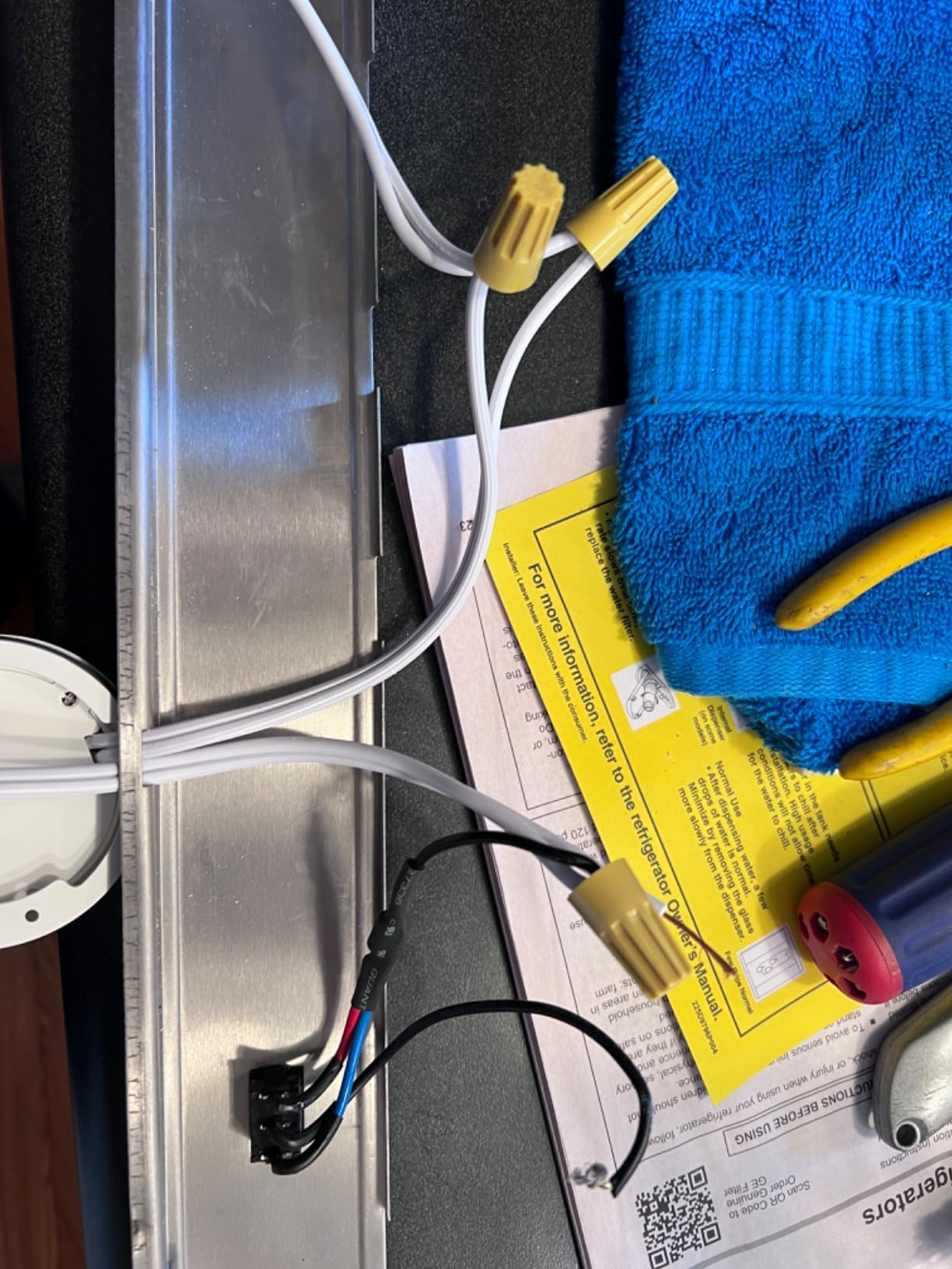 WOBANE LED Puck Lights,Hardwired Under Cabinet Lighting with Switch,DIY Shelf Light for Kitchen,Display,Bookcase,Pantry,Linkable,Recessed & Wall Plug in,Warm White 3000K,120V,Set of 3 - Customer Photo 1