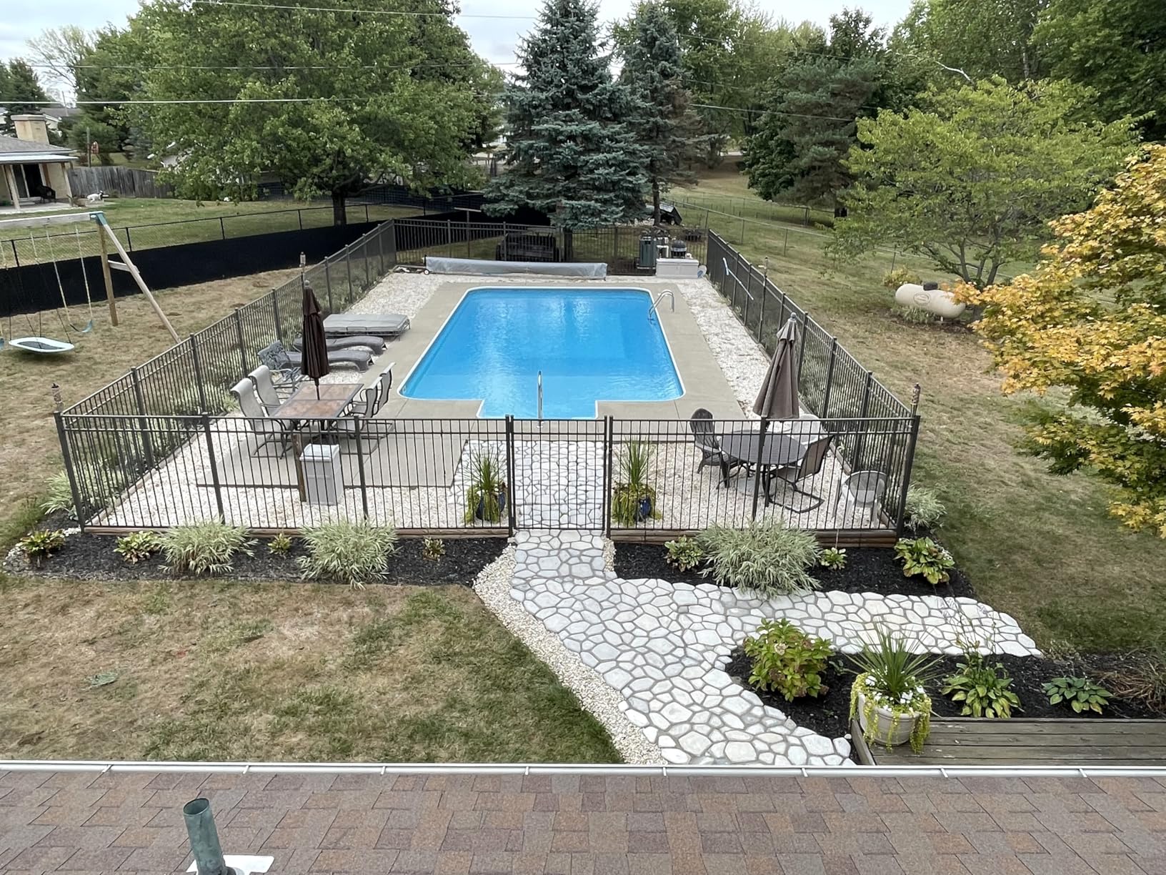 VEVOR Pool Safety Cover 18' x 36' Rectangle, Safety Pool Covers Green Mesh, 15-Year Warranty, Triple Stitched, MAX Strength Winter Safety Cover for Children & Pets - Customer Photo 2