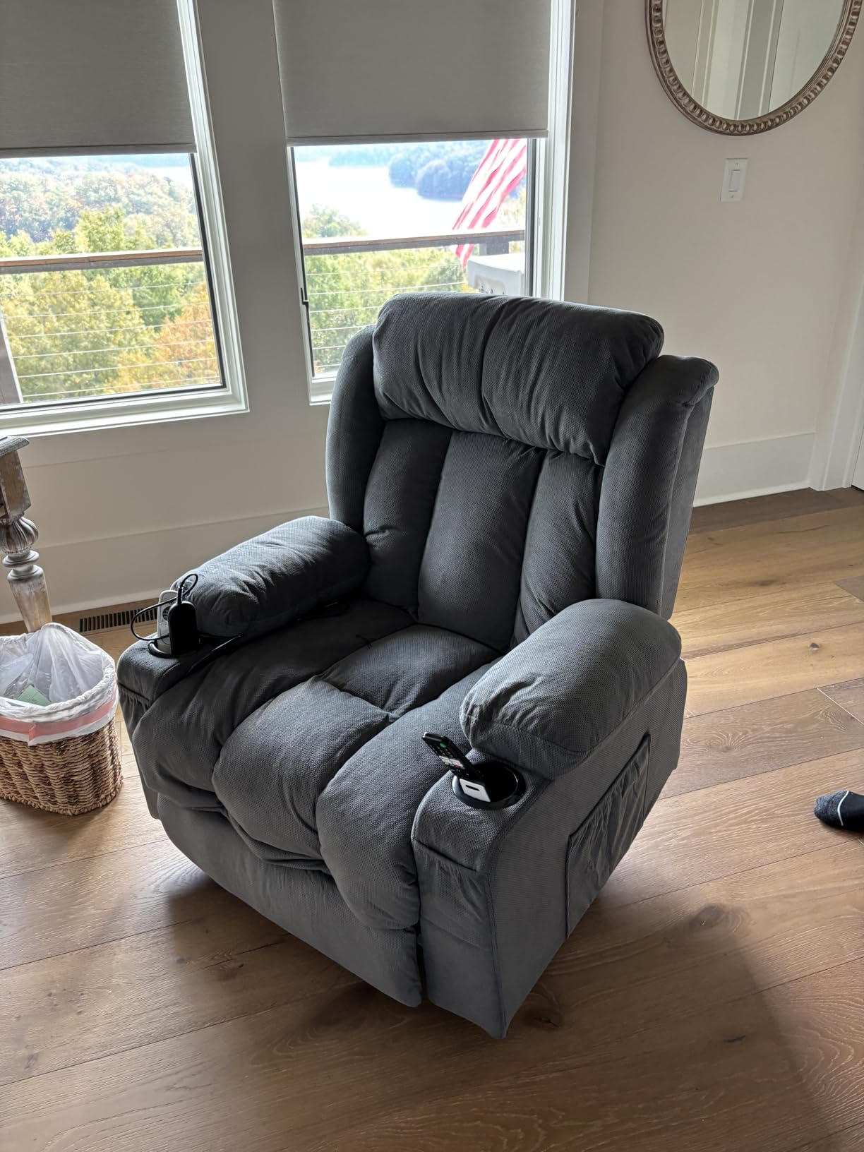 BOSMILLER Power Lift Recliner Chair for Elderly with Vibration Massage and Lumbar Heating Electric Oversized Single Sofa with Cup Holder and USB Charge Port for Living Room - Customer Photo 2