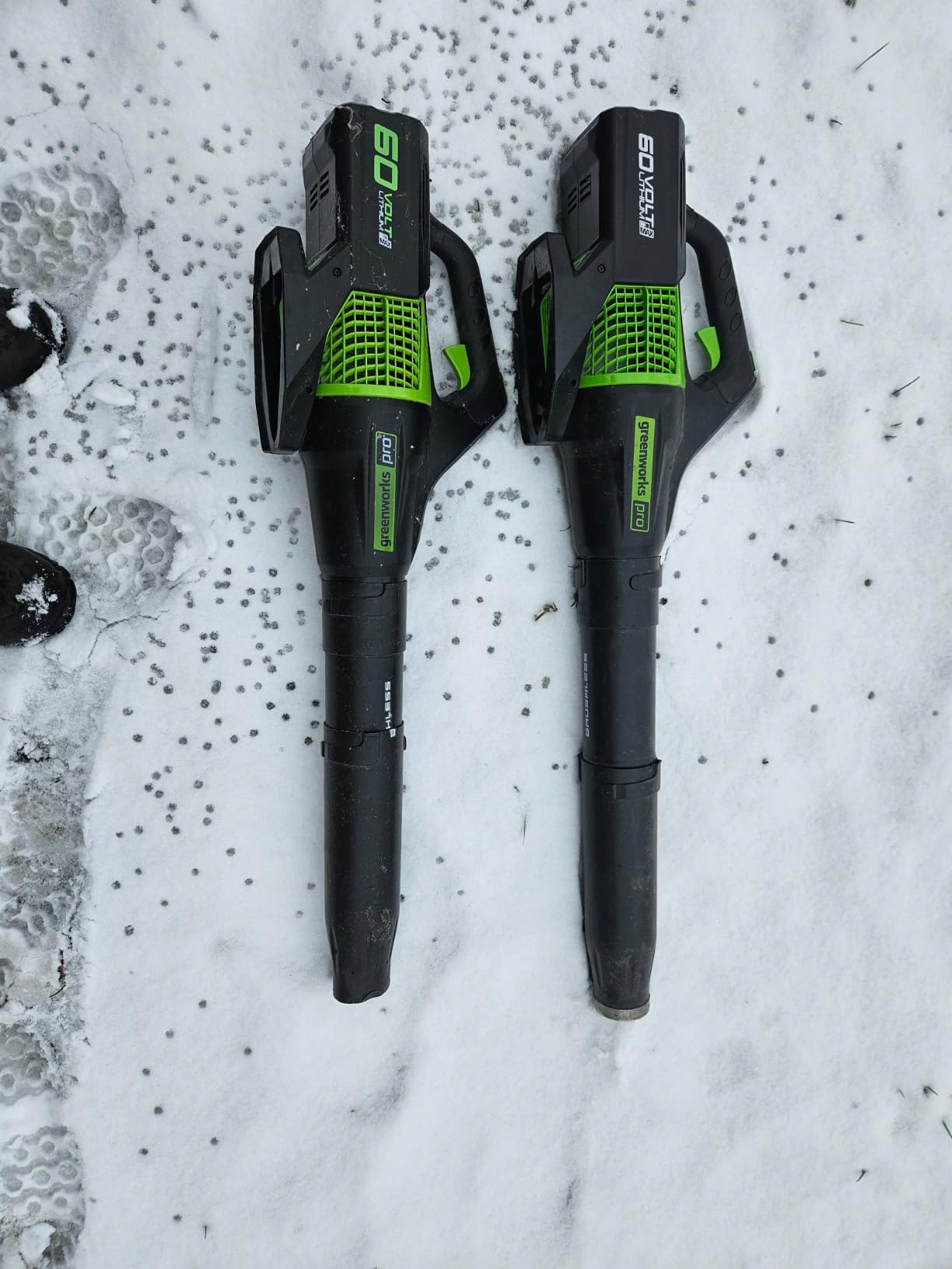 Greenworks 60V 700 CFM Brushless Leaf Blower, 5.0 Ah Battery and Rapid Charger - Customer Photo 2