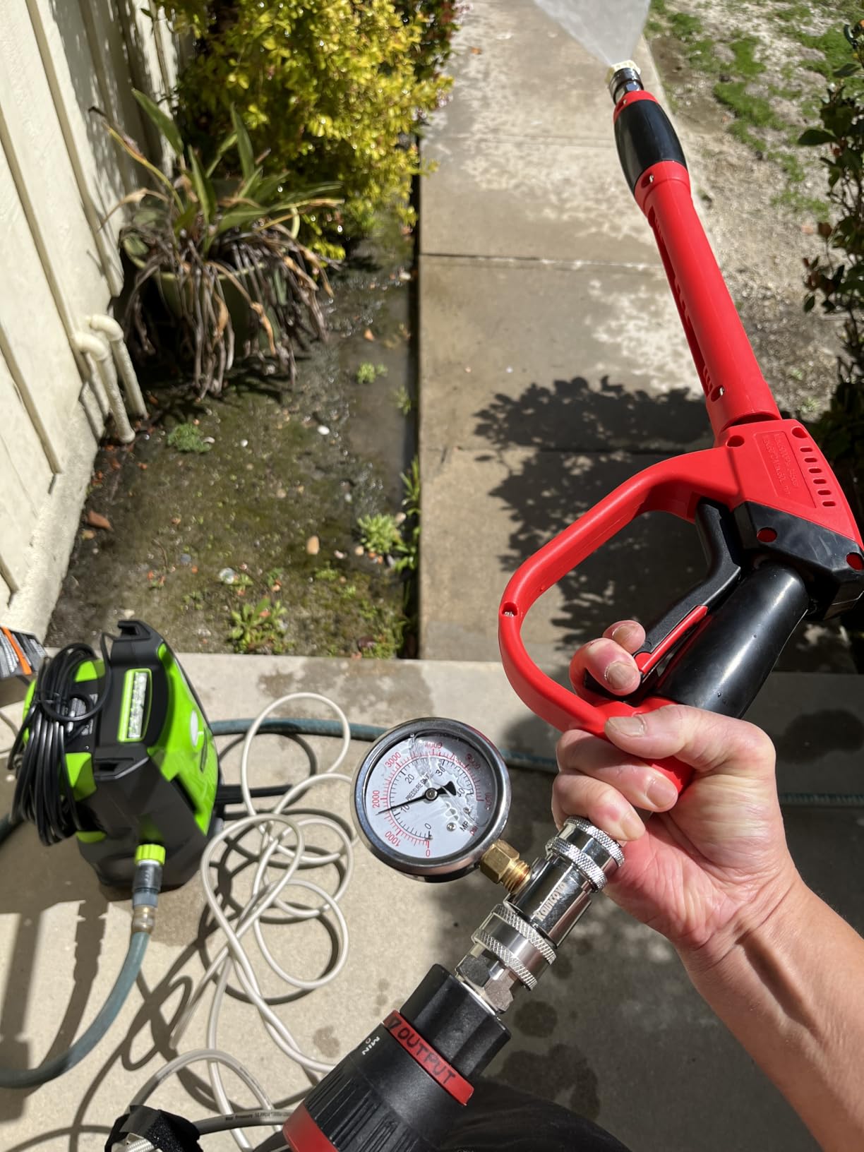 Greenworks 1900 PSI (1.2 GPM Max) Electric Pressure Washer (25, 40, Turbo Nozzle, Soap Applicator) Ideal for Cleaning Cars, Trucks, Boats, Outdoor Patio Furniture, Decks, and Windows customer photo 1